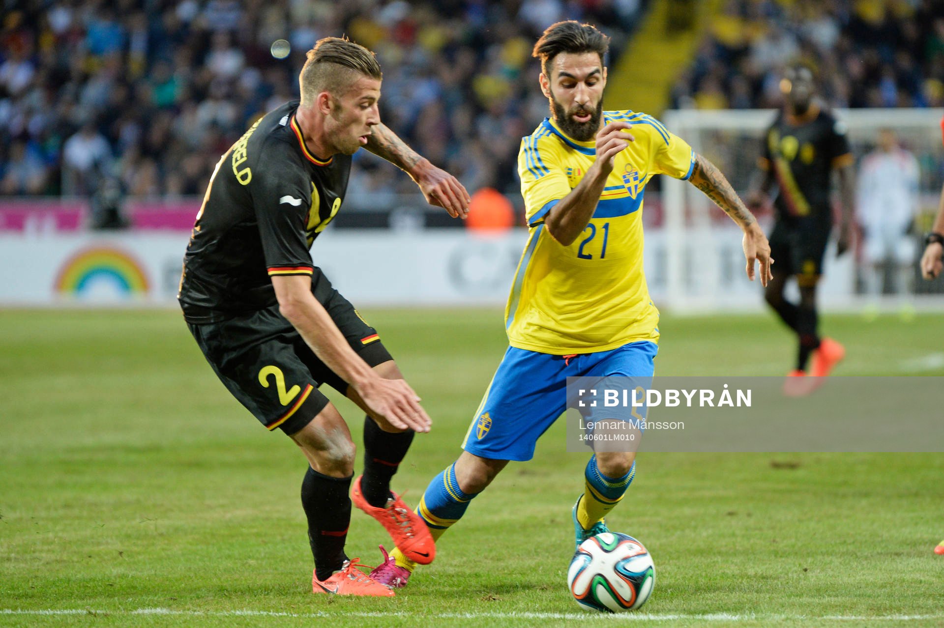 Belgiens Toby Alderweireld och Sveriges Jimmy Durmaz