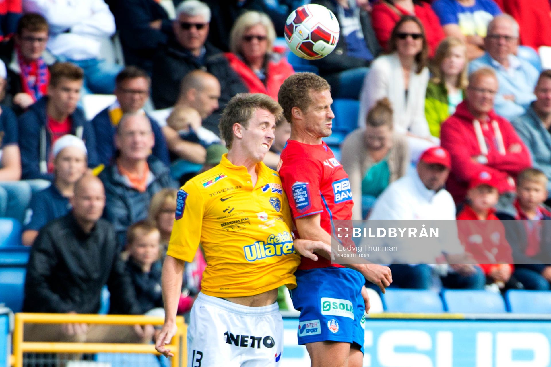 Falkenbergs Adam Eriksson i nickduell med Helsingborgs