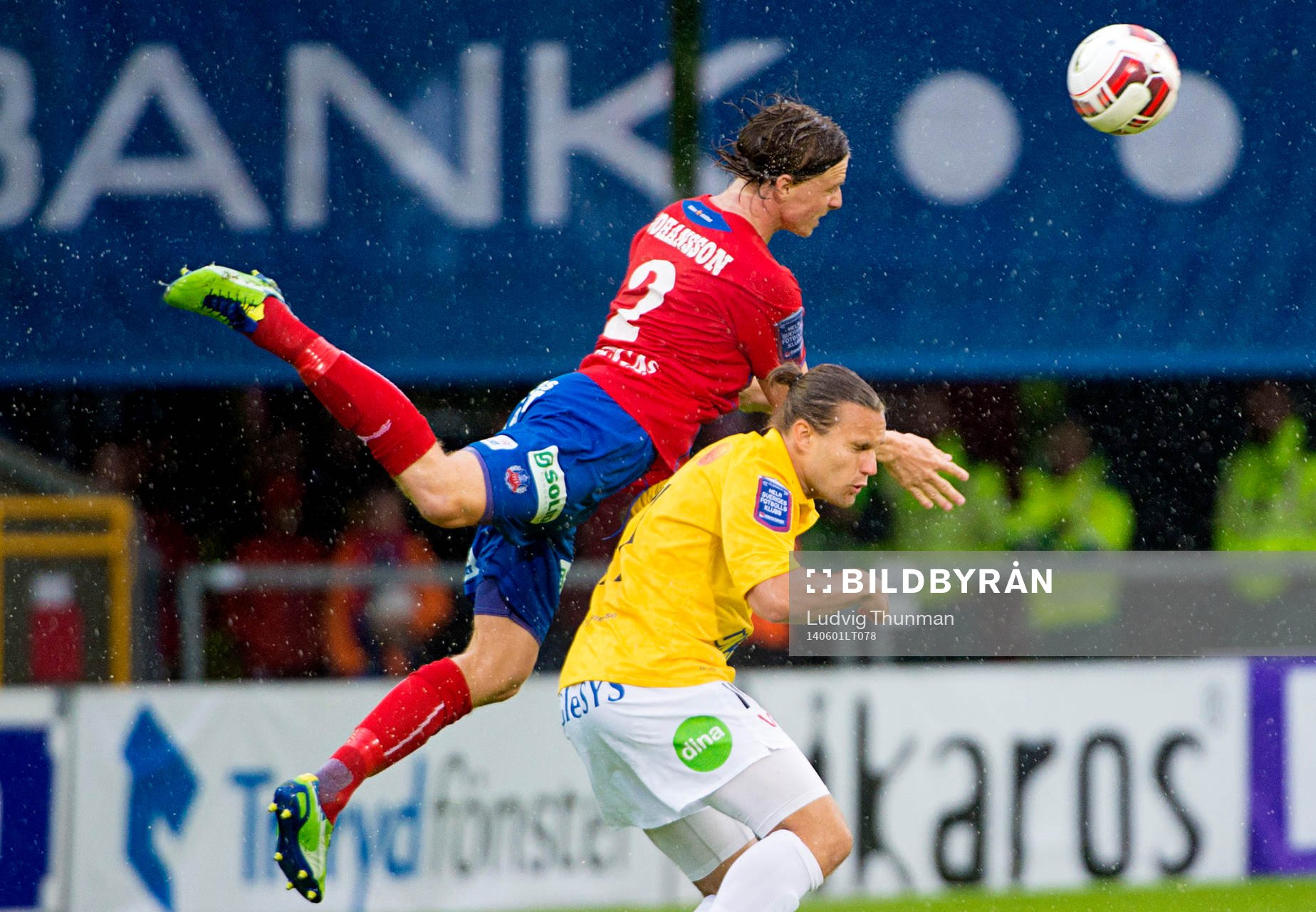 Falkenbergs Rasmus Andersson i nickduell med Helsingborgs