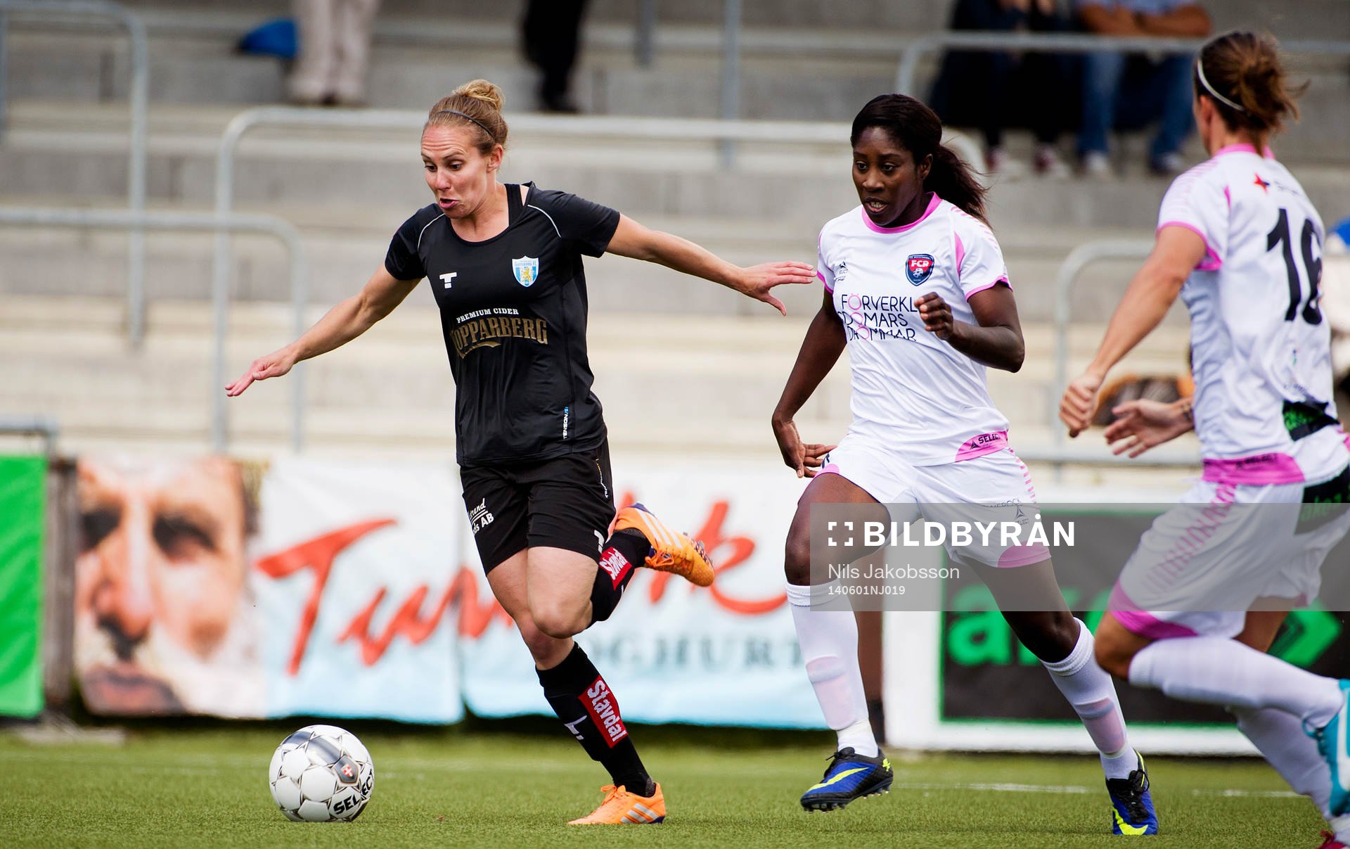 Göteborgs Manon Melis och Rosengårds Anita Asante