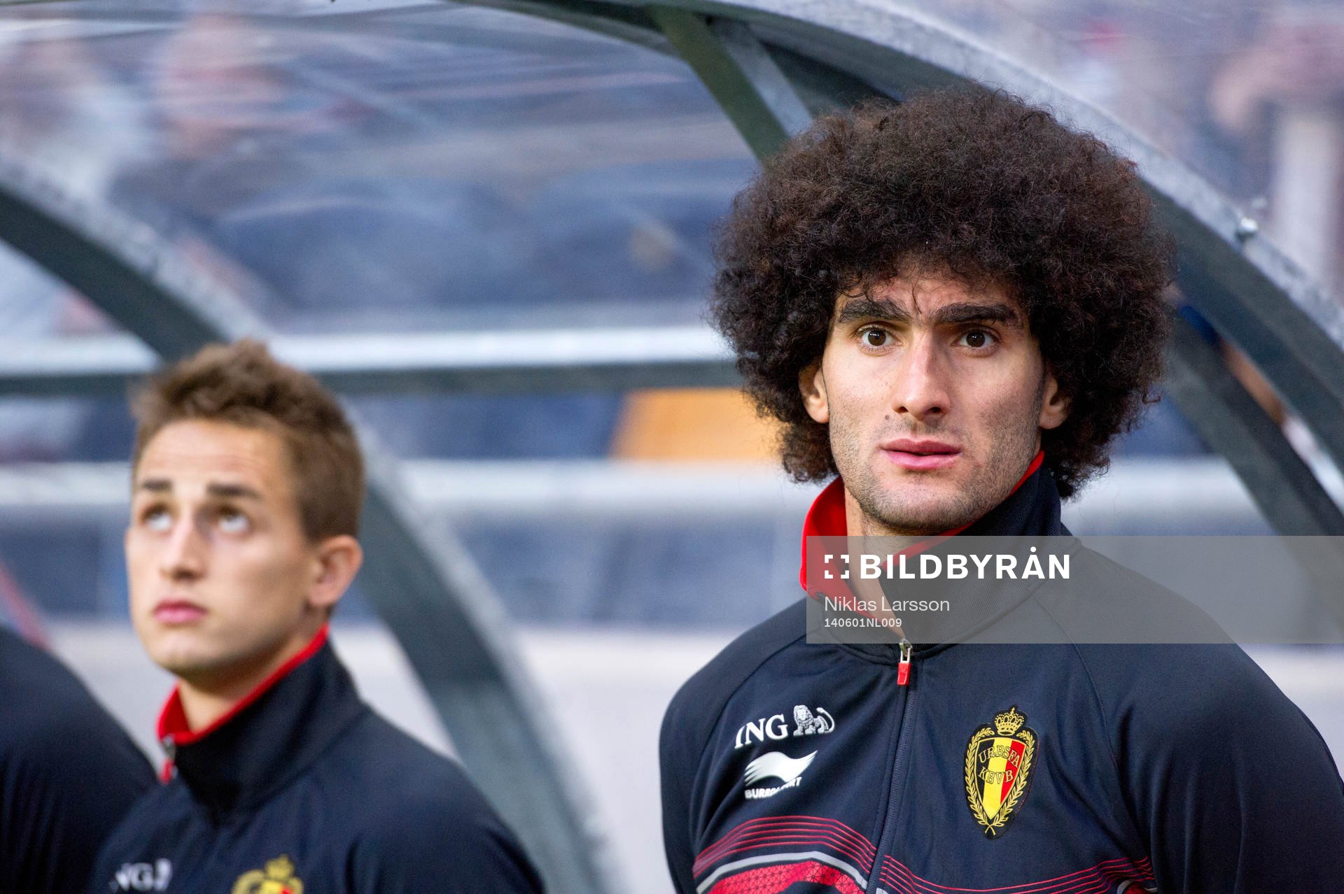 Belgiens Marouane Fellaini och Adnan Januzaj