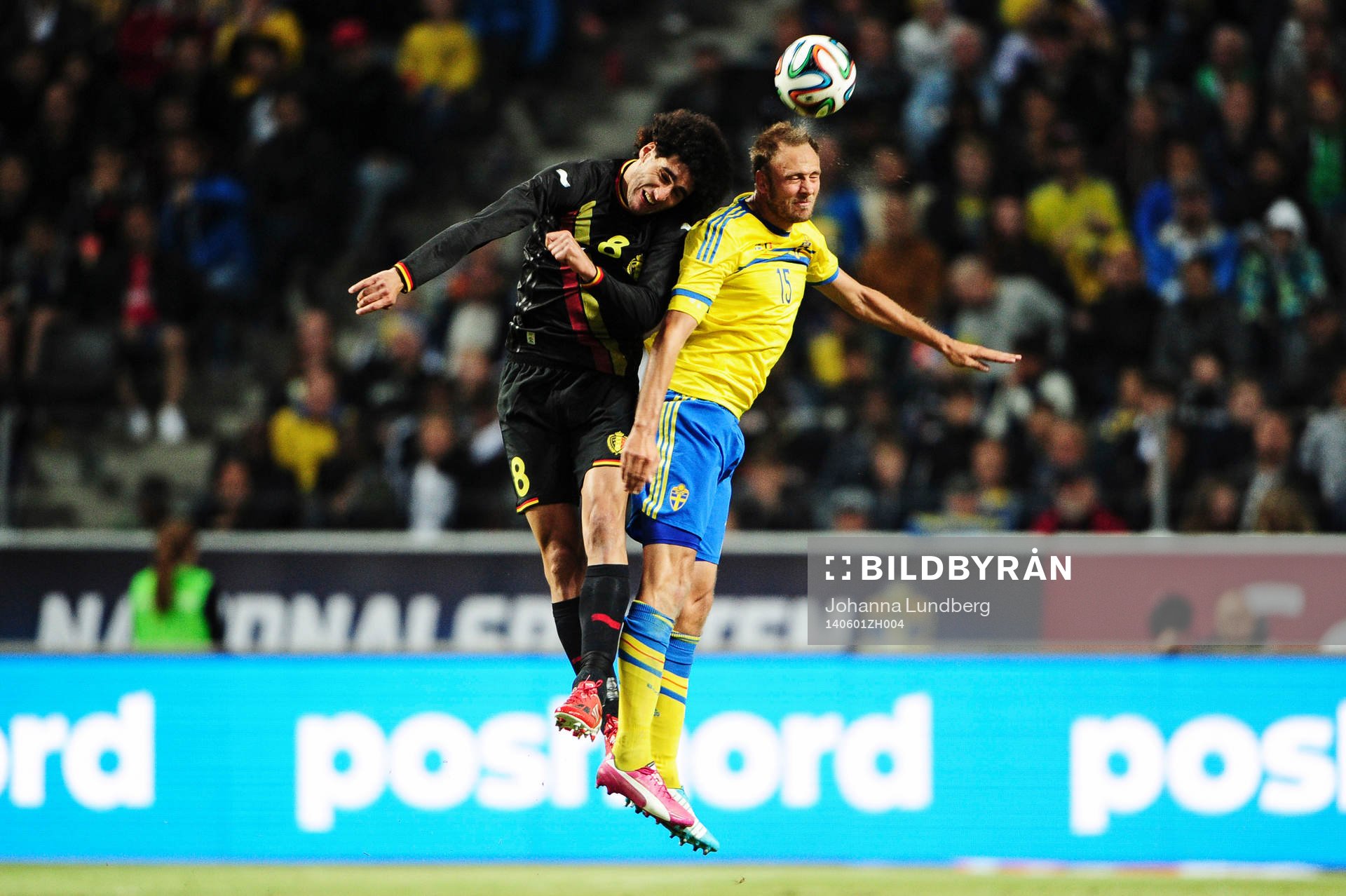 Belgiens Marouane Fellaini och Sveriges Andreas Granqvist