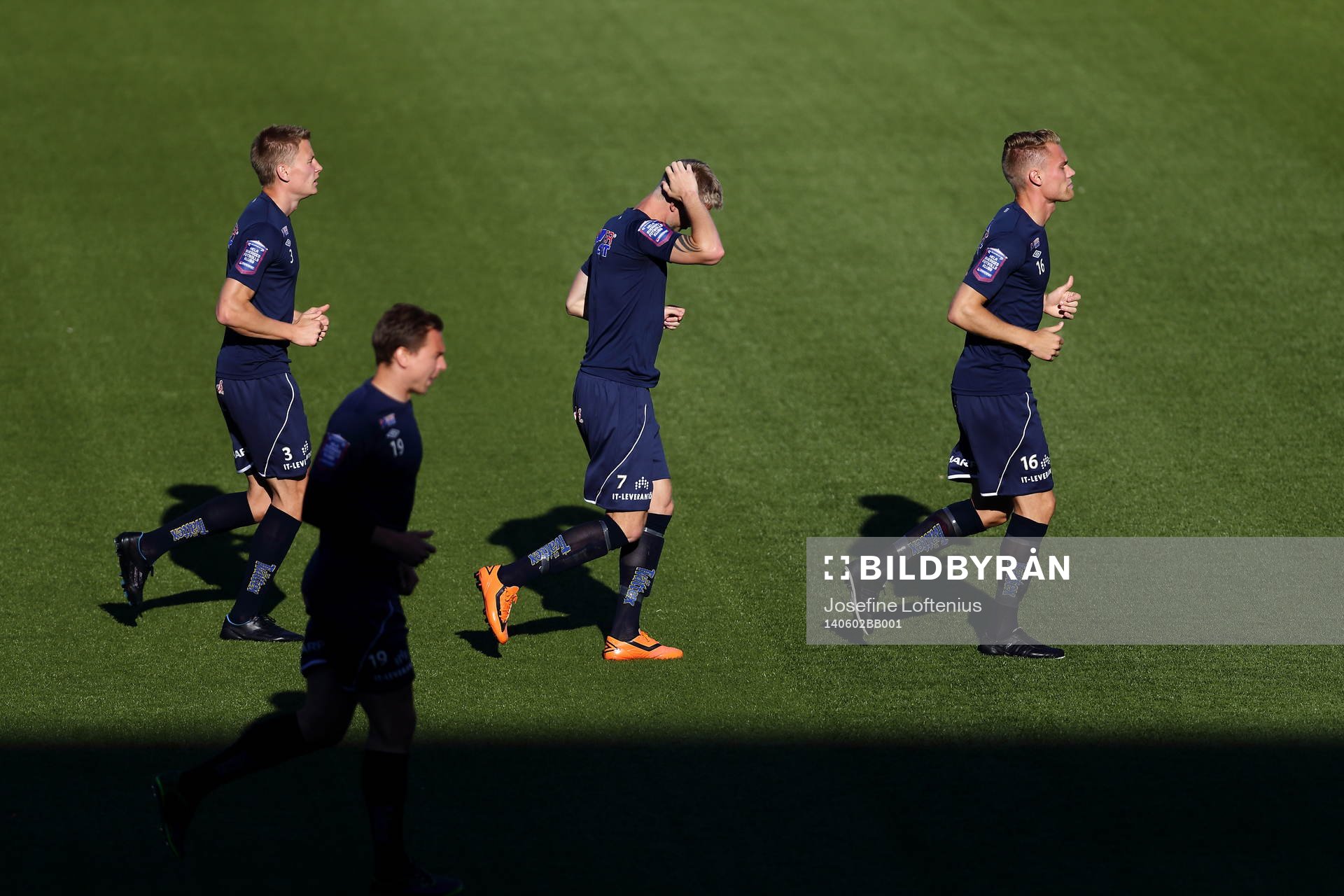 Gefles spelare värmer upp