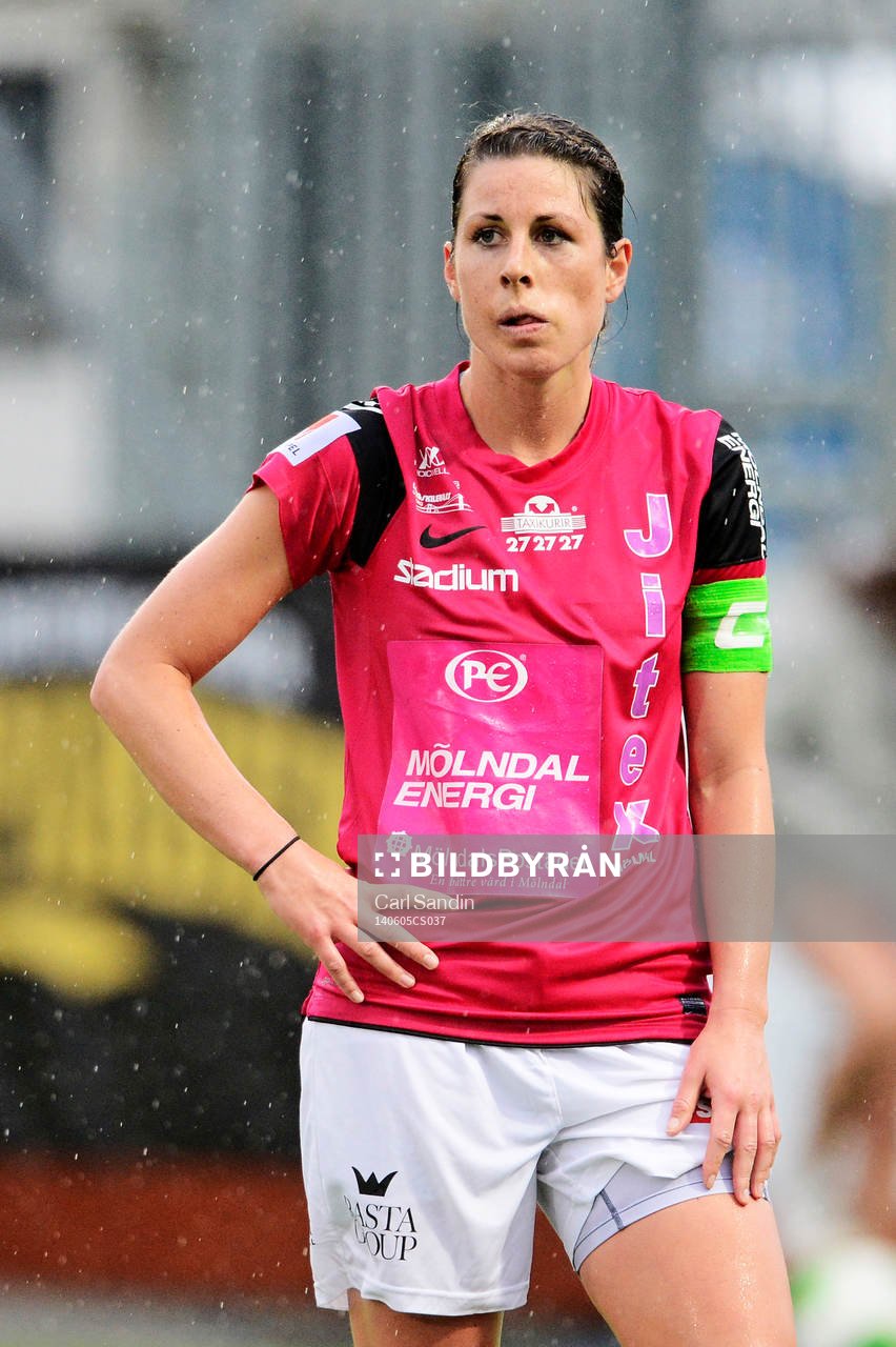 Jitex Emily Zurrer under fotbollsmatchen i damallsvenskan mellan Kopparbergs Göteborg och Jitex den 5 maj 2014 i Göteborg.
