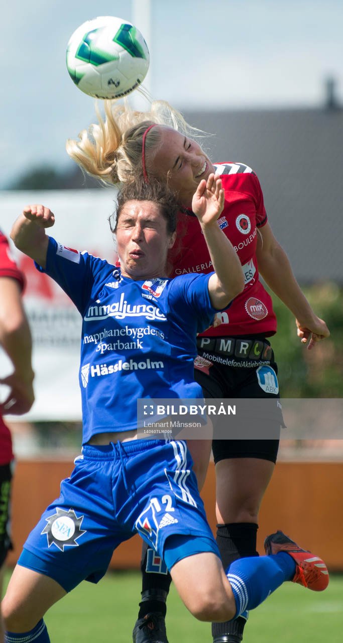 Vittsjös Jane Ross i matchen i damallsvenskan mellan