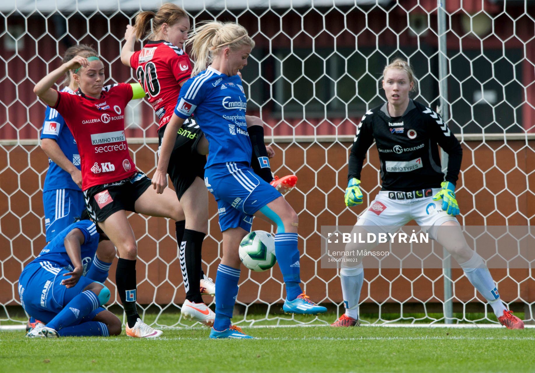 Vittsjös Emma Sjödahl i matchen i damallsvenskan mellan