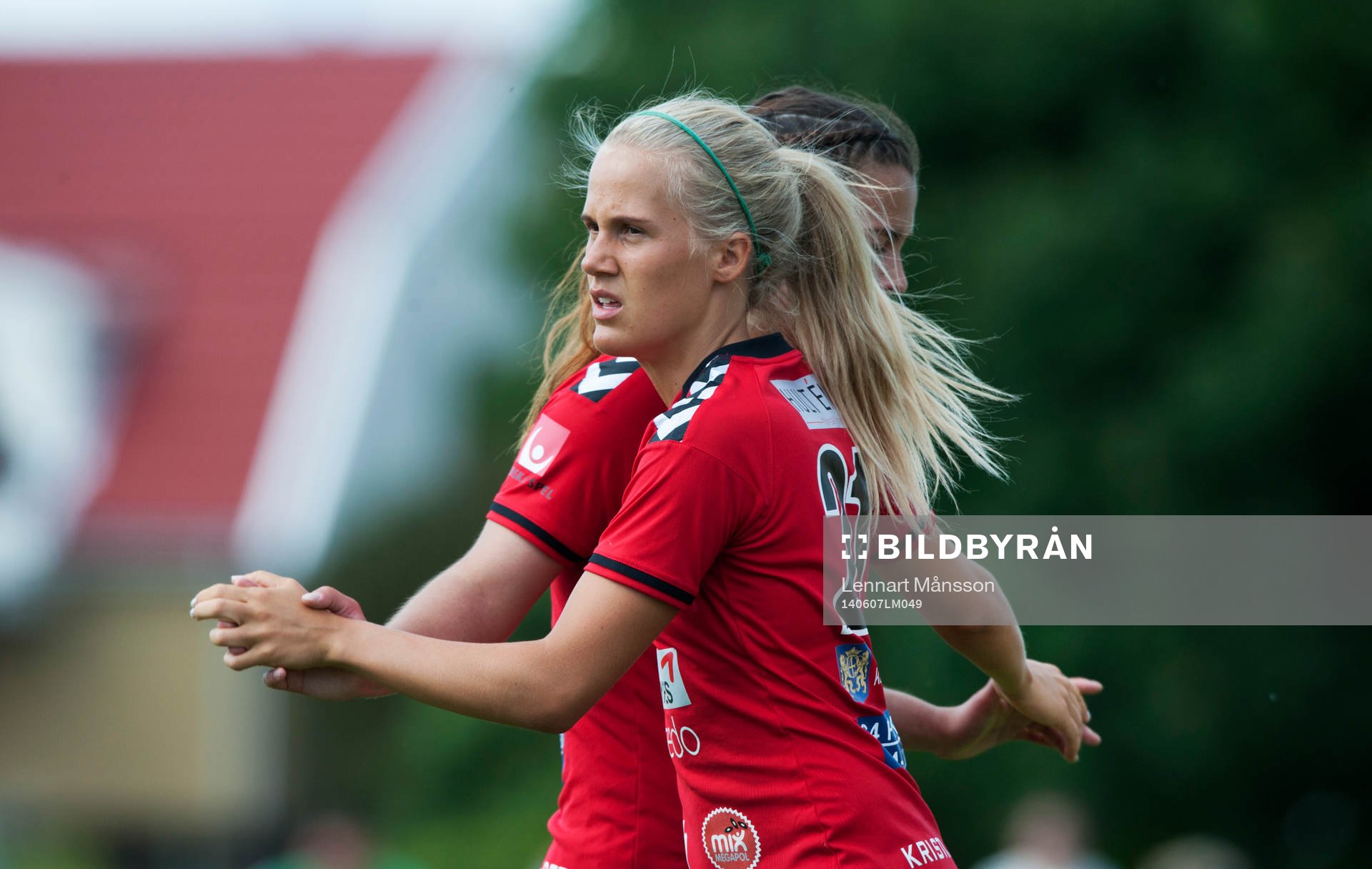 Kristianstads Amanda Persson byts in i matchen i