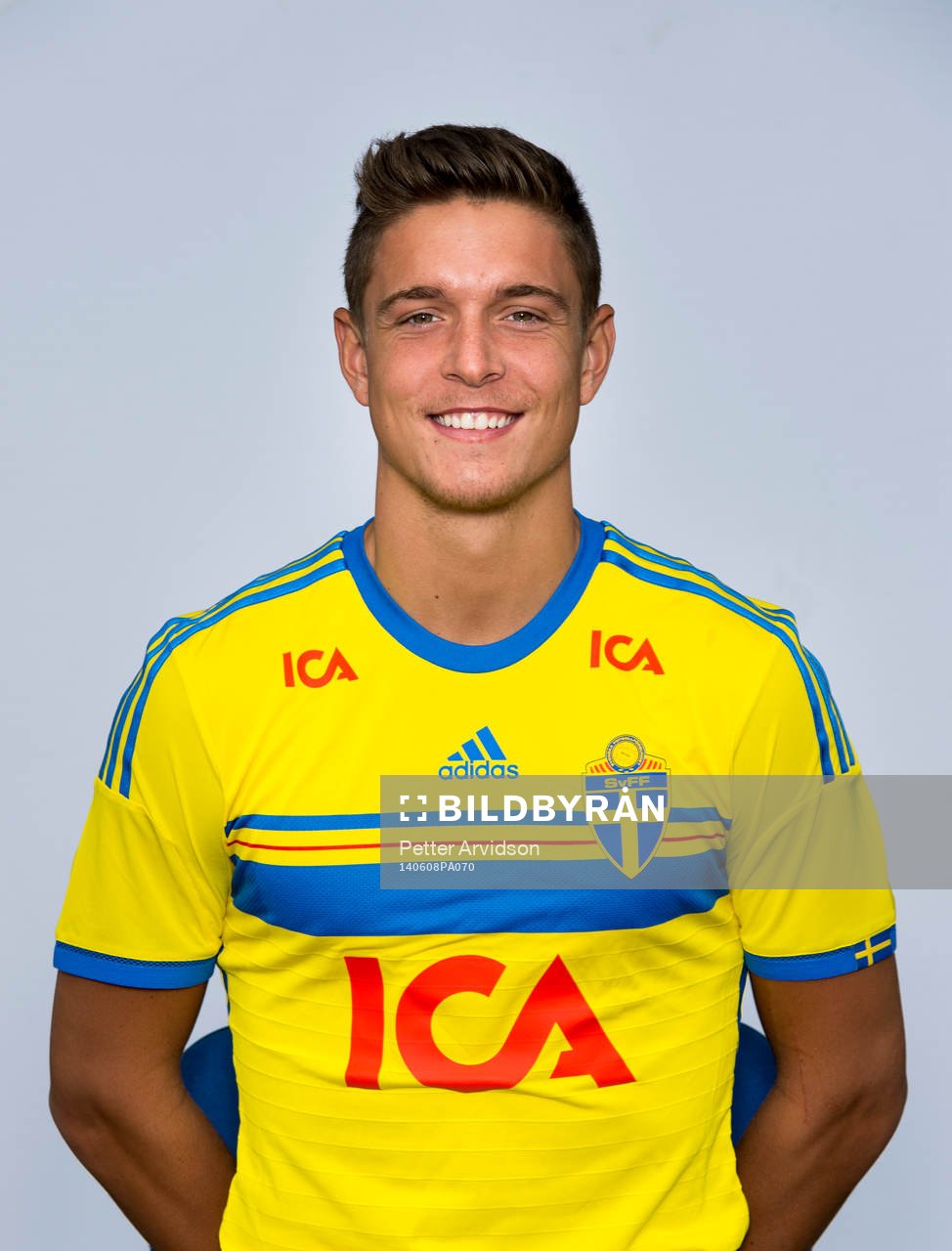 U21 Sveriges Kristoffer Peterson poserar för ett porträtt under en fotografering den 8 juni 2014 i Trelleborg. 