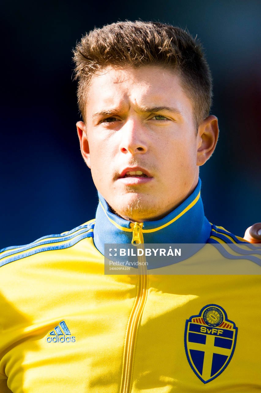 Sveriges Kristoffer Peterson inför U21 fotbollslandskampen mellan Sverige och Slovakien den 9 juni 2014 i Trelleborg.