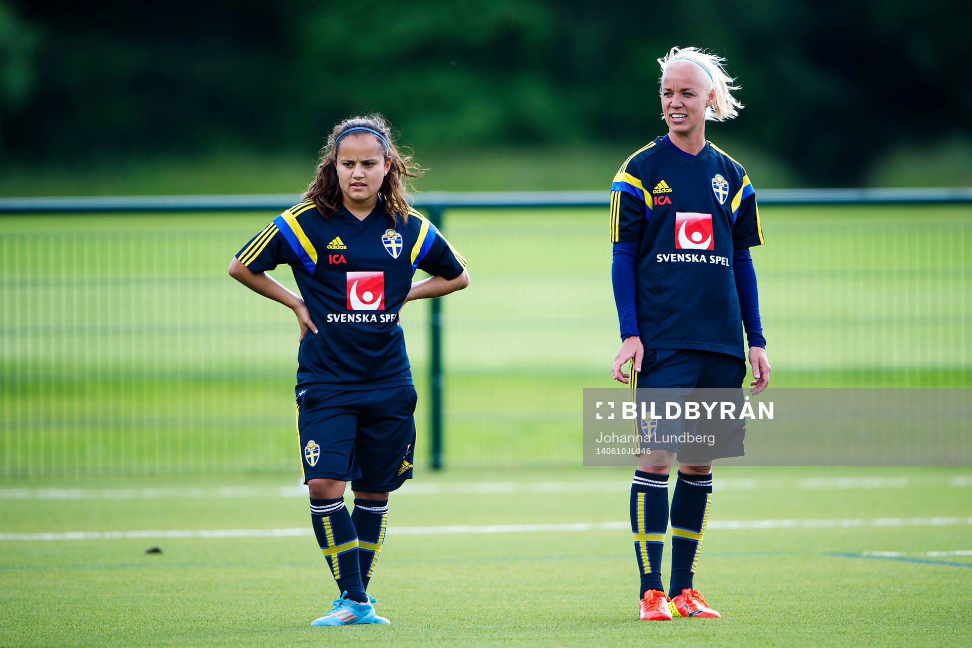 Sveriges Malin Diaz och Caroline Seger