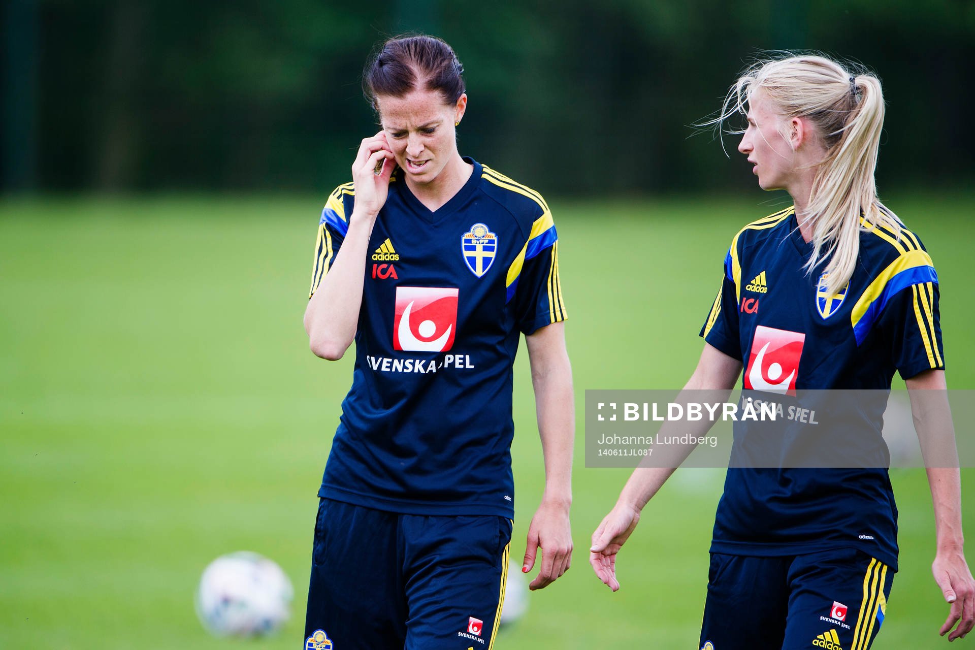 Sveriges Lotta Schelin och Sofia Jakobsson