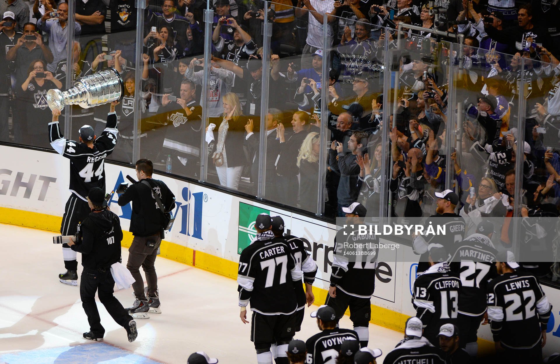 The Los Angeles Kings take the Stanley Cup around the ice