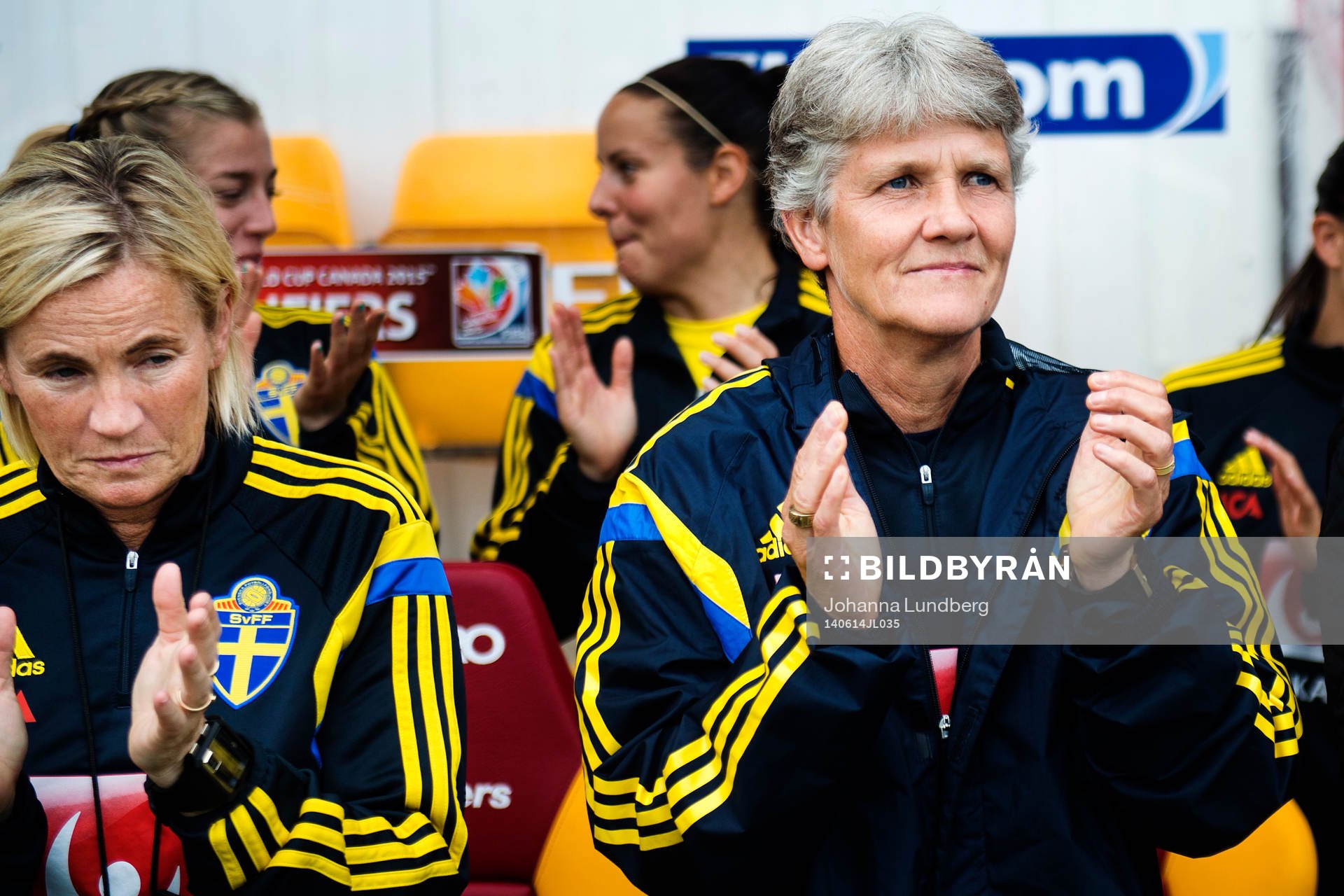 Sveriges assisterande förbundskapten Lilie Persson och