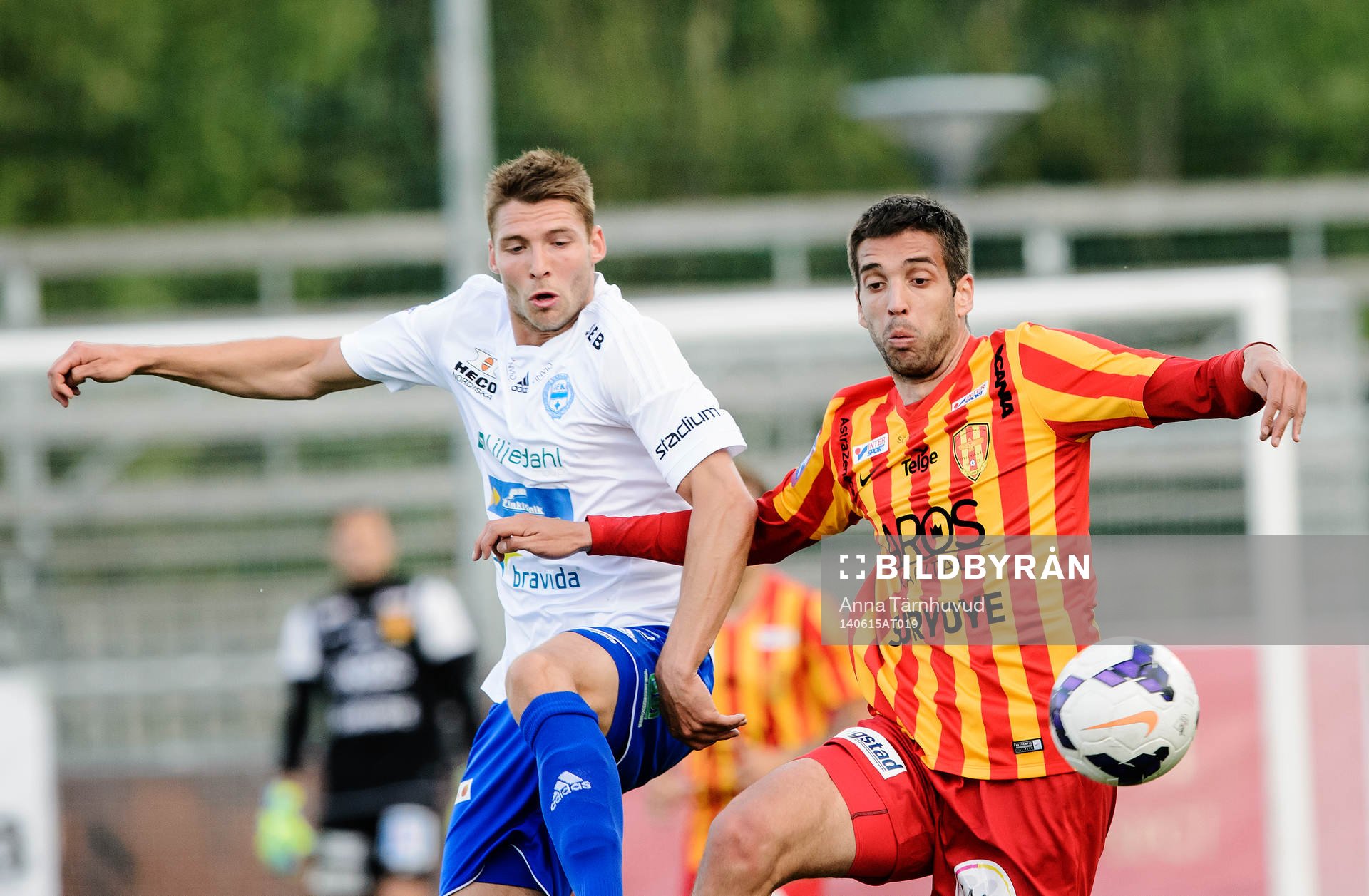 Värnamos Freddy Winst och Syrianskas Uros Delic