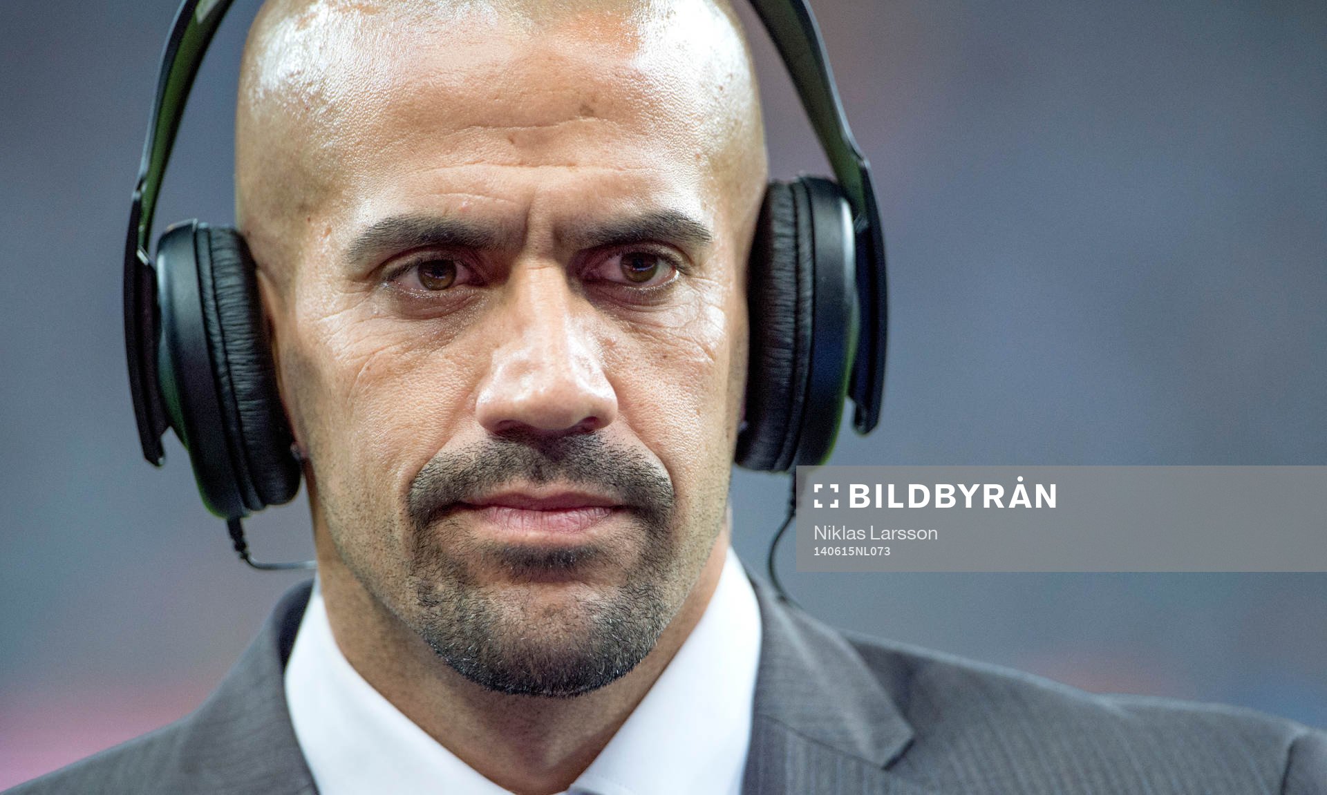 Argentinas Juan Sebastián Veron i TV under fotbollsmatchen mellan Argentina och Bosnien under Fotbolls-VM den 15 juni 2014 i Rio de Janeiro.