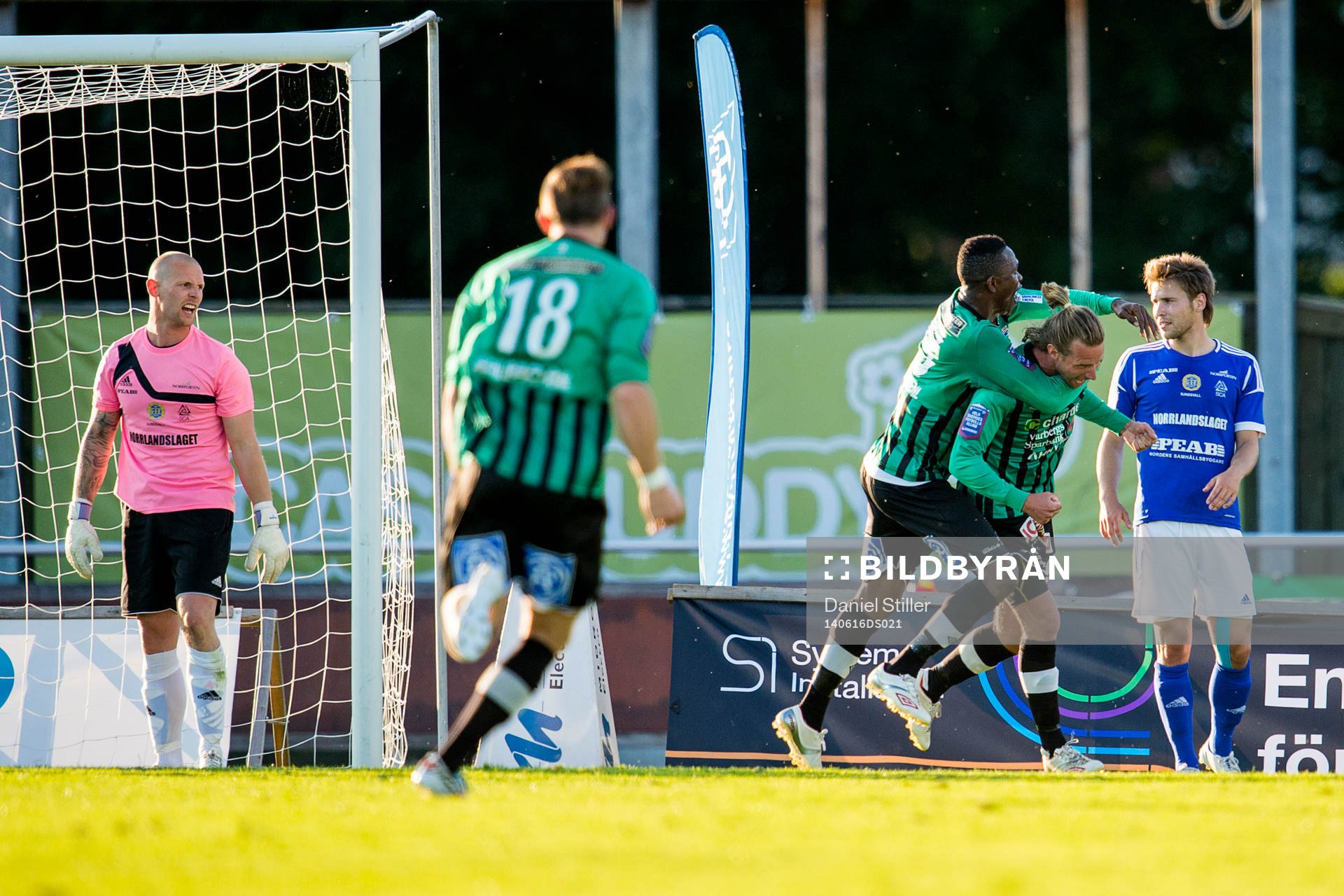 Varbergs Thommie Persson jublar