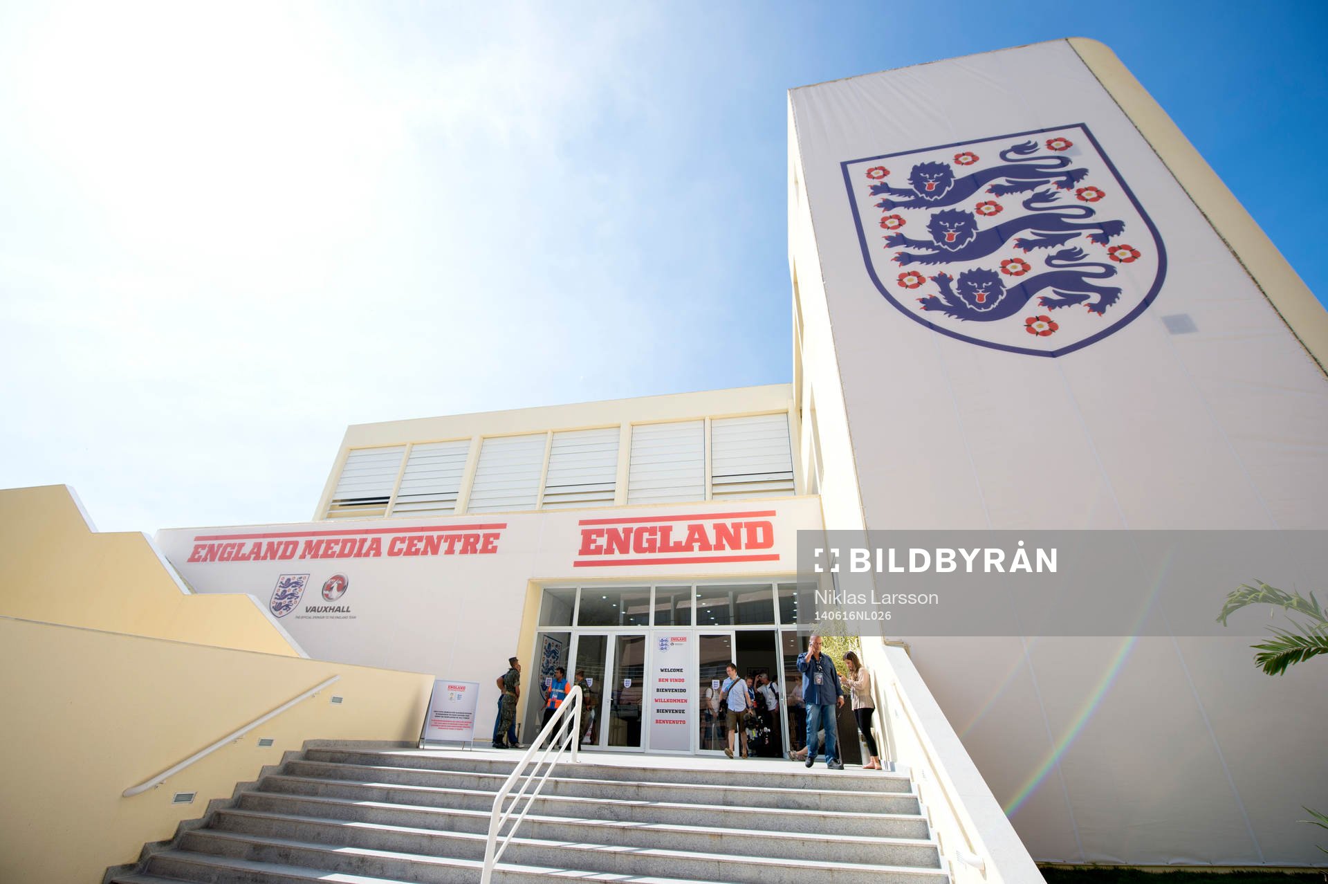 Englands mediecenter under Englands träning under Fotbolls-VM den 16 juni 2014 i Rio de Janeiro.