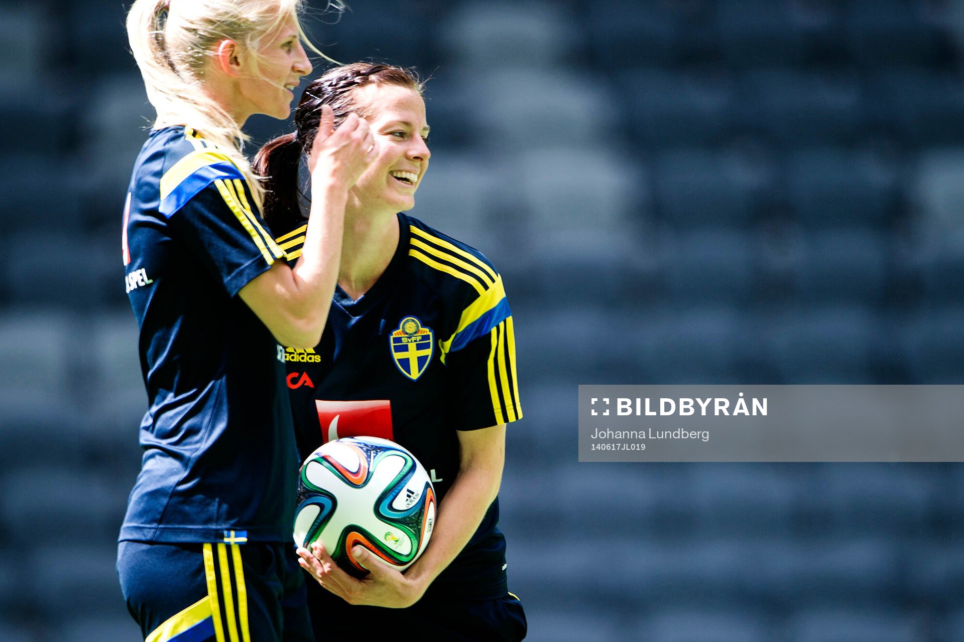 Sveriges Sofia Jakobsson och Lotta Schelin