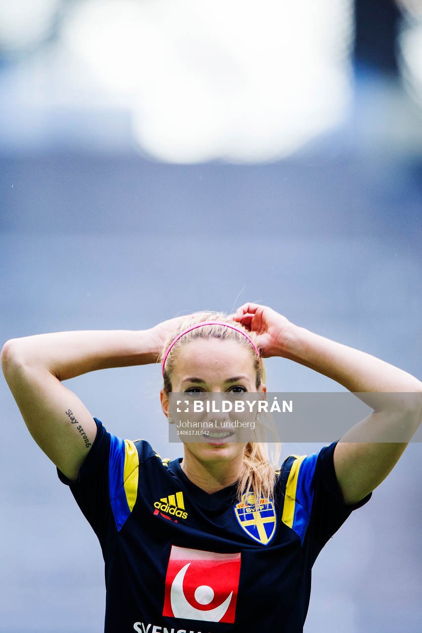 Sveriges Kosovare Asllani