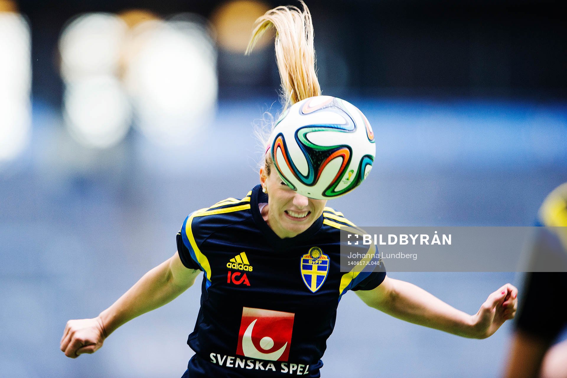Sveriges Kosovare Asllani