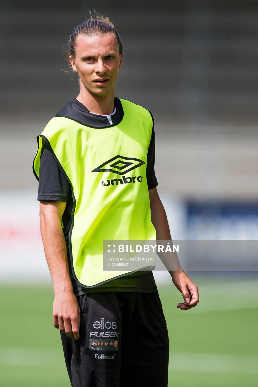 Niklas Hult