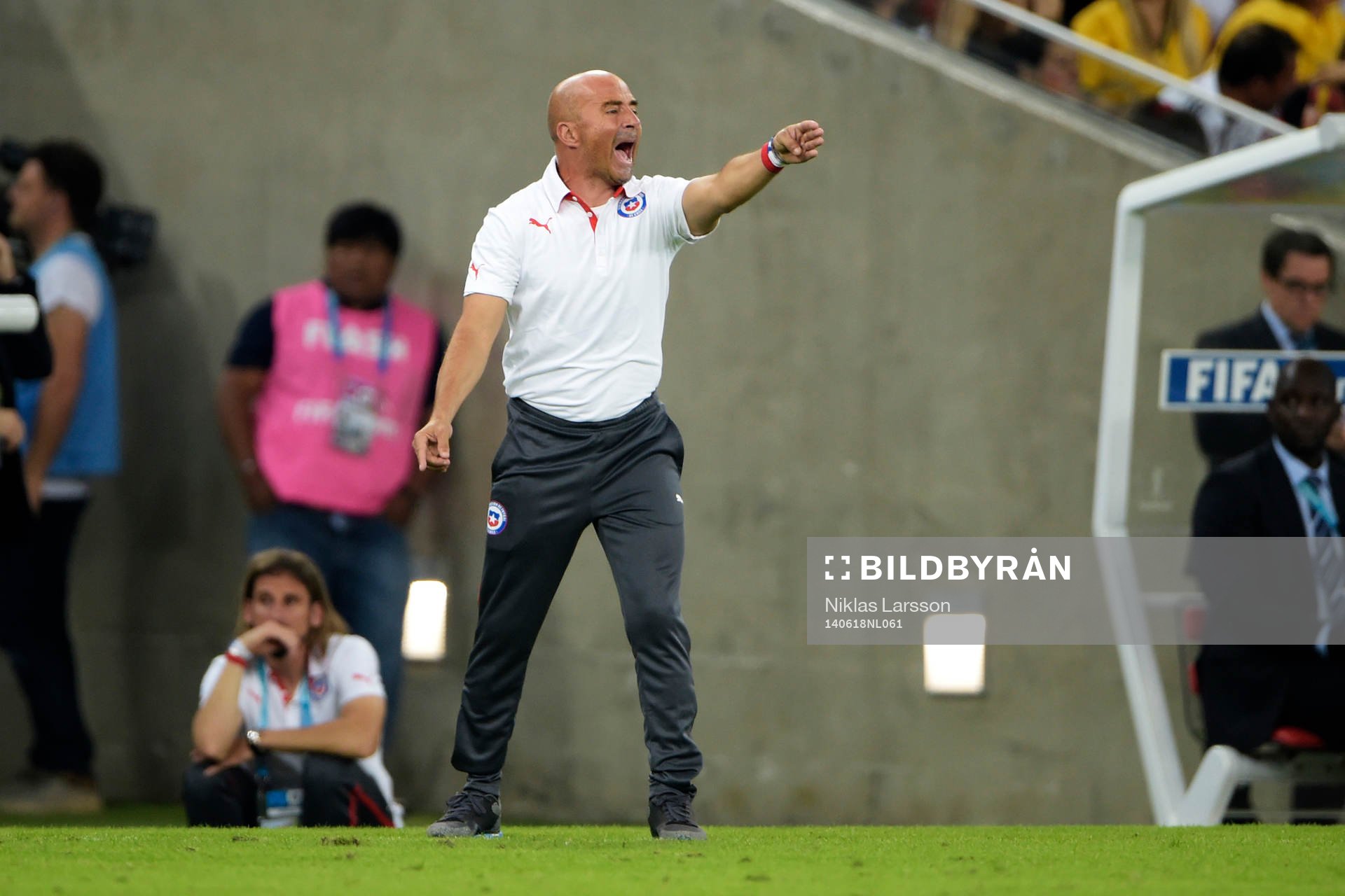 Chiles förbundskapten Jorge Sampaoli under fotbollsmatchen mellan Spanien och Chile under Fotbolls-VM den 18 juni 2014 i Rio de Janeiro.