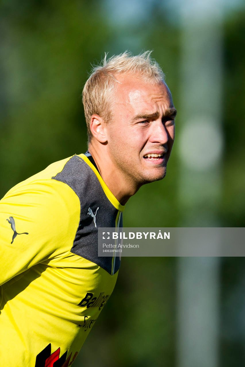Höllvikens målvakt Marcus Eskilsson