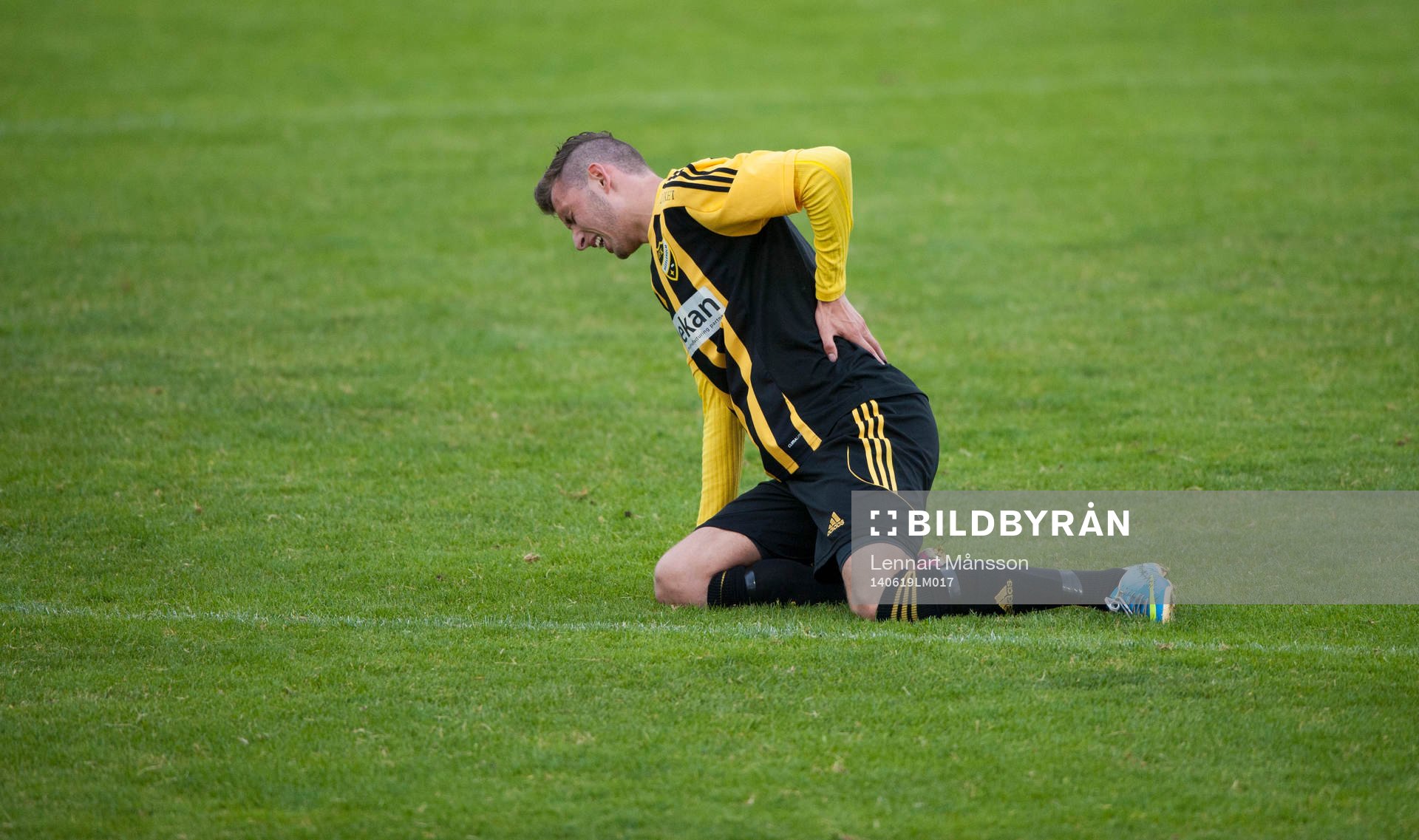 Ryggskadad spelare i matchen i division 3 mellan IFK
