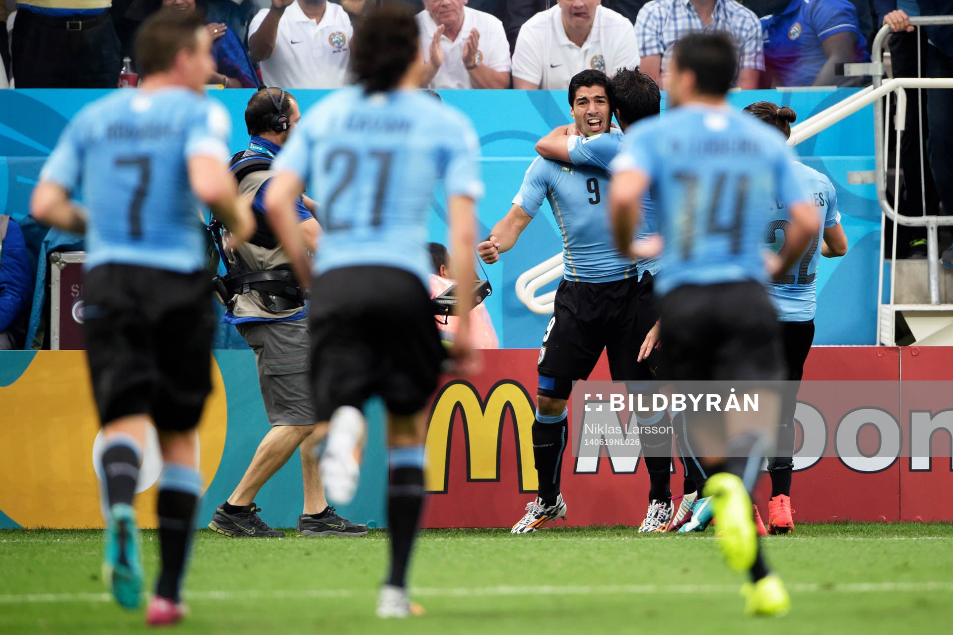 Uruguays Luis Suarez jublar