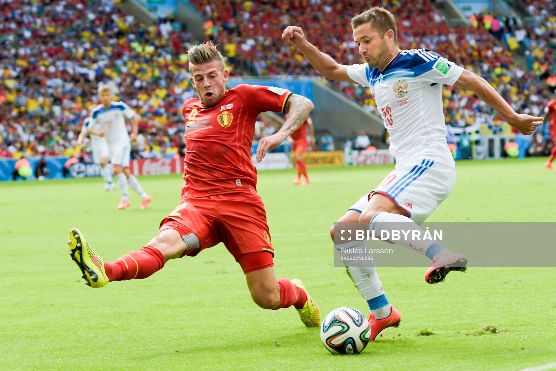 Rysslands Victor Fayzulin och Belgiens Toby Alderweireld