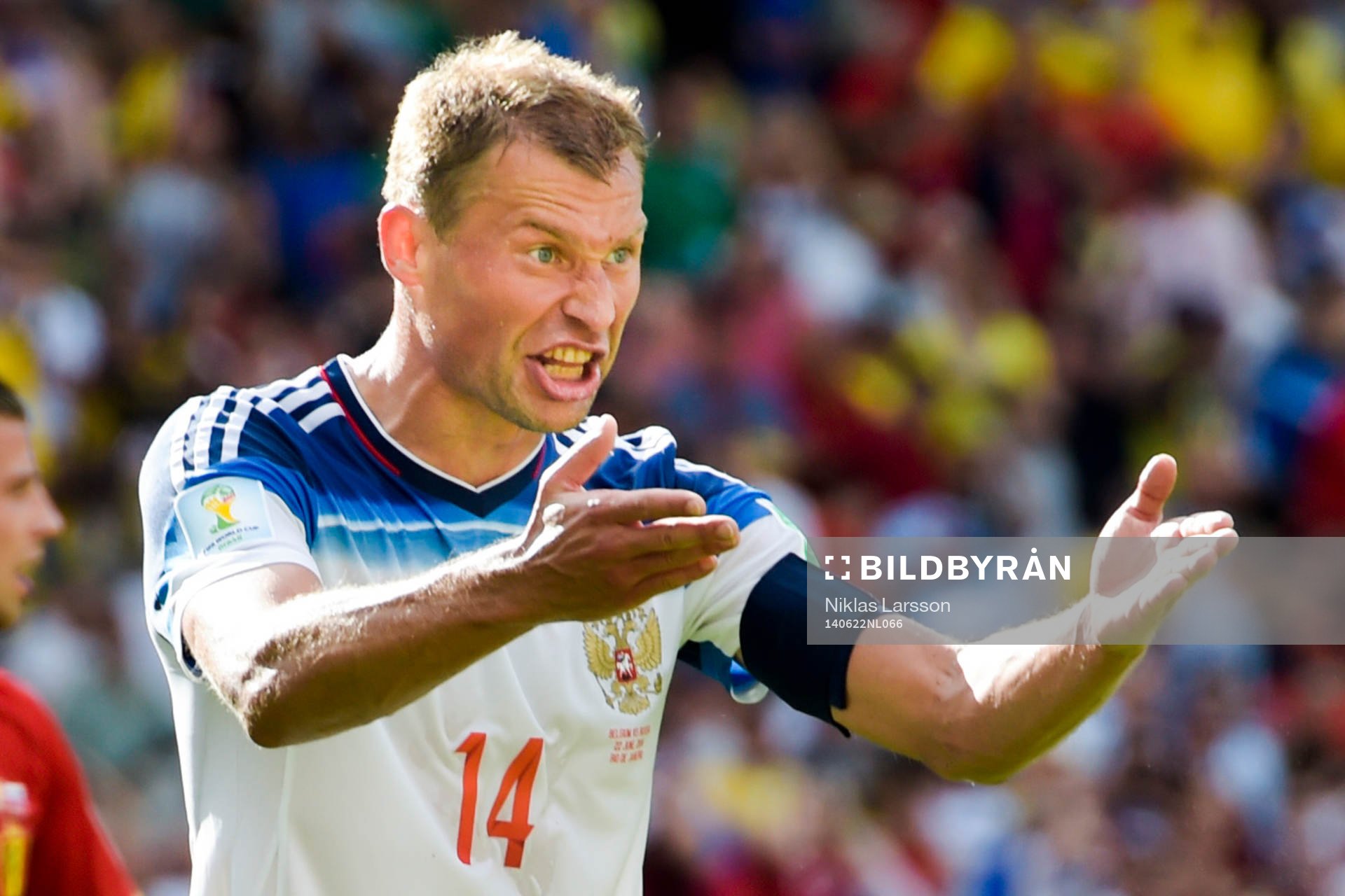 Rysslands Vasily Berezutskiy är arg