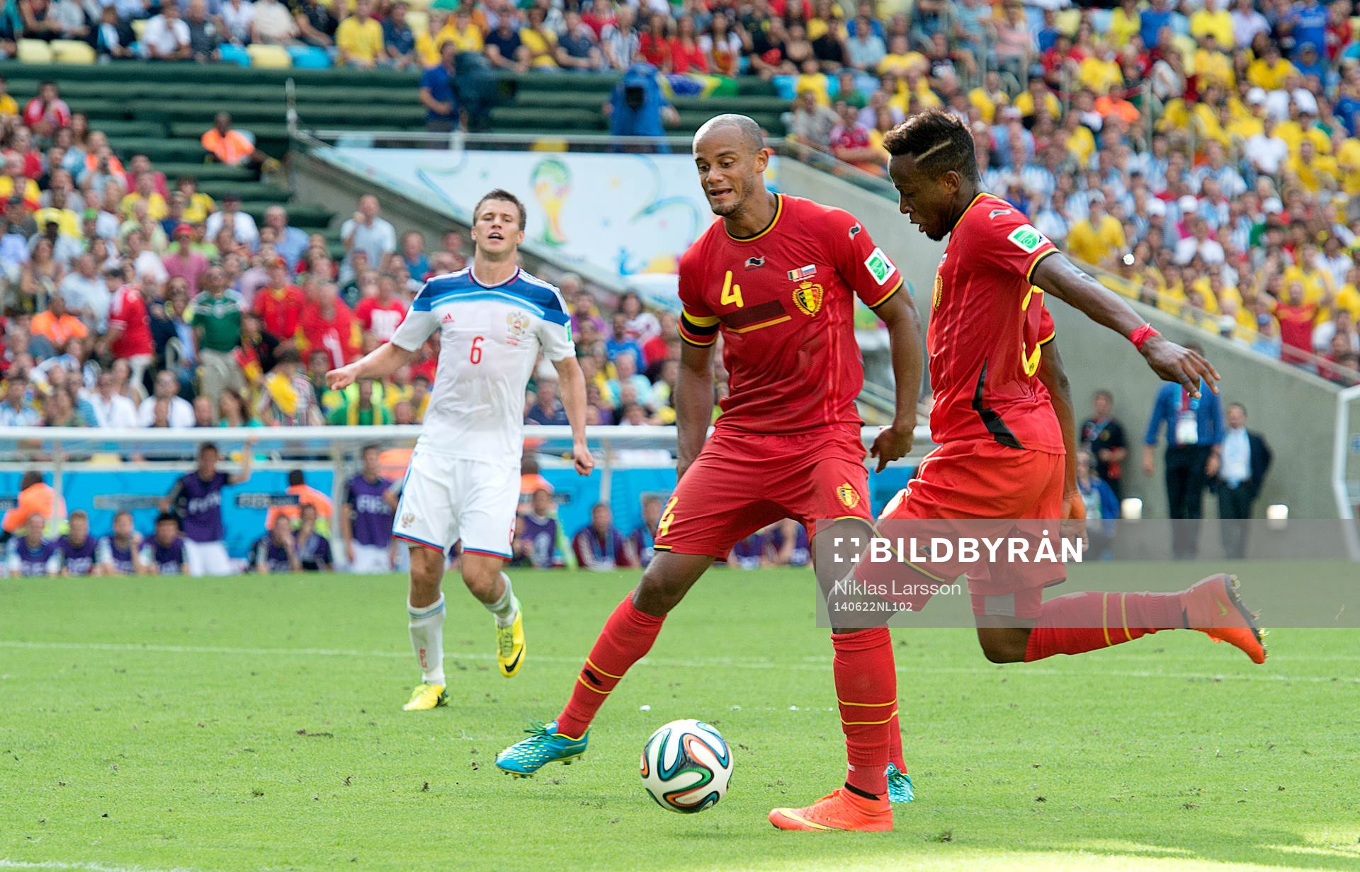 Belgiens Divock Origi gör 1-0 målet