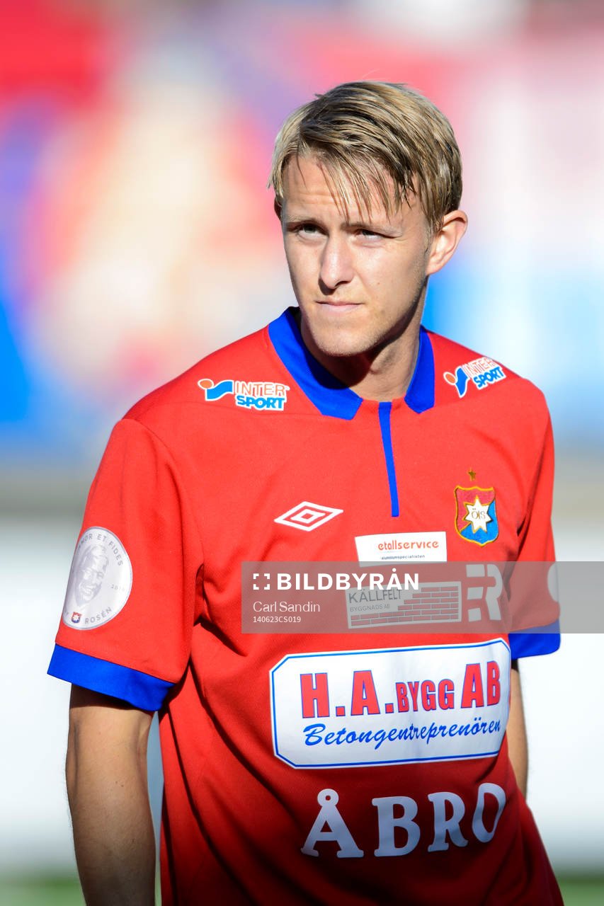 Örgrytes Johan Hedman innan fotbollsmatchen i division 1