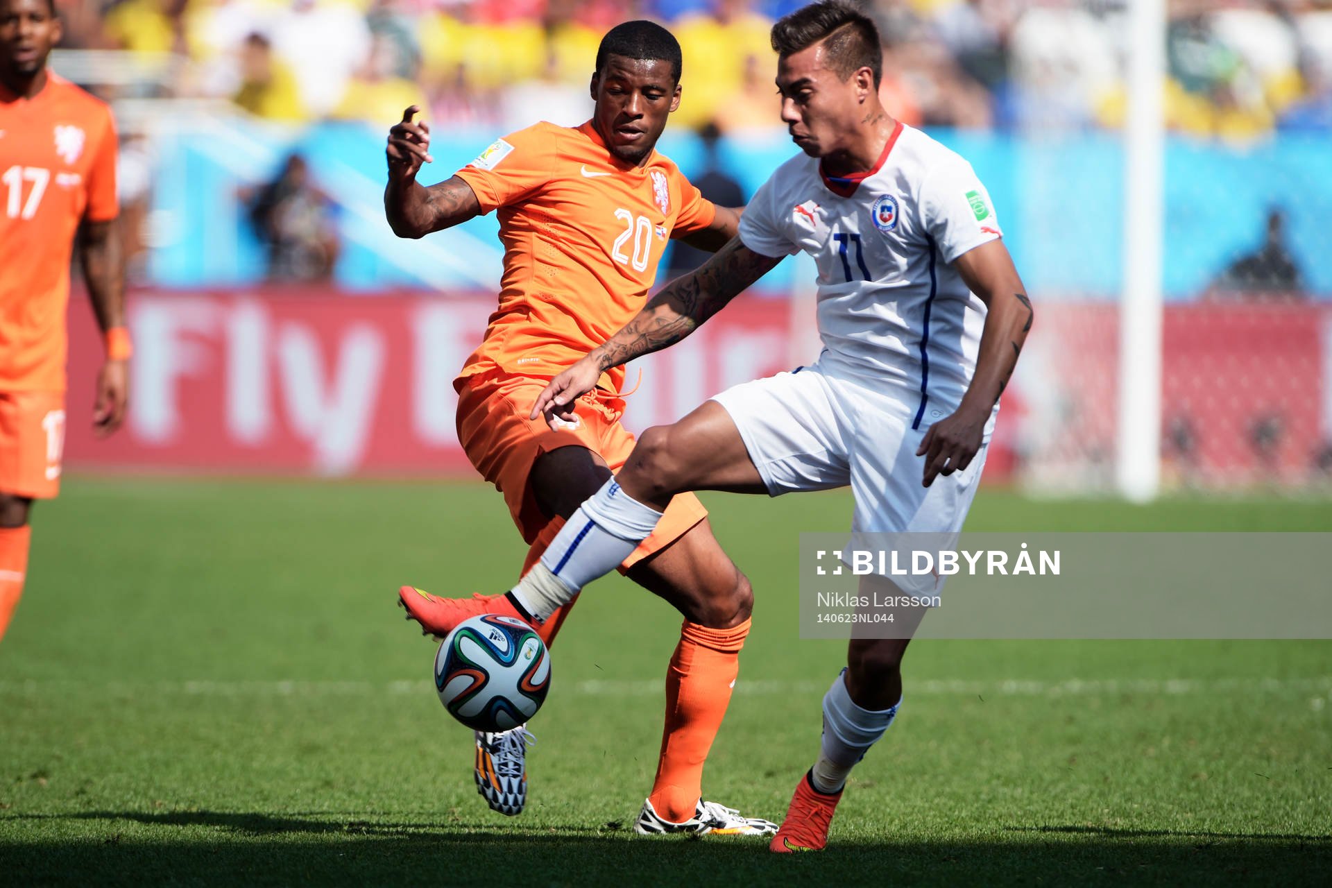 Hollands Georginio Wijnaldum och Chiles Eduardo Vargas