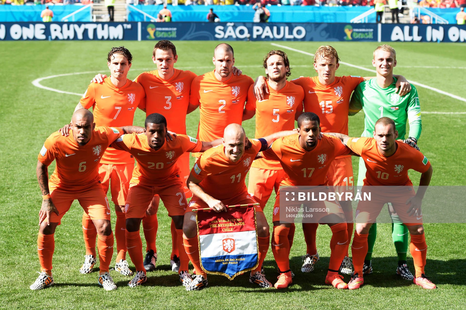 Hollands startelva under fotbollsmatchen mellan Holland och Chile under fotbolls-VM den 23 juni 2014 i Sao Paulo.
