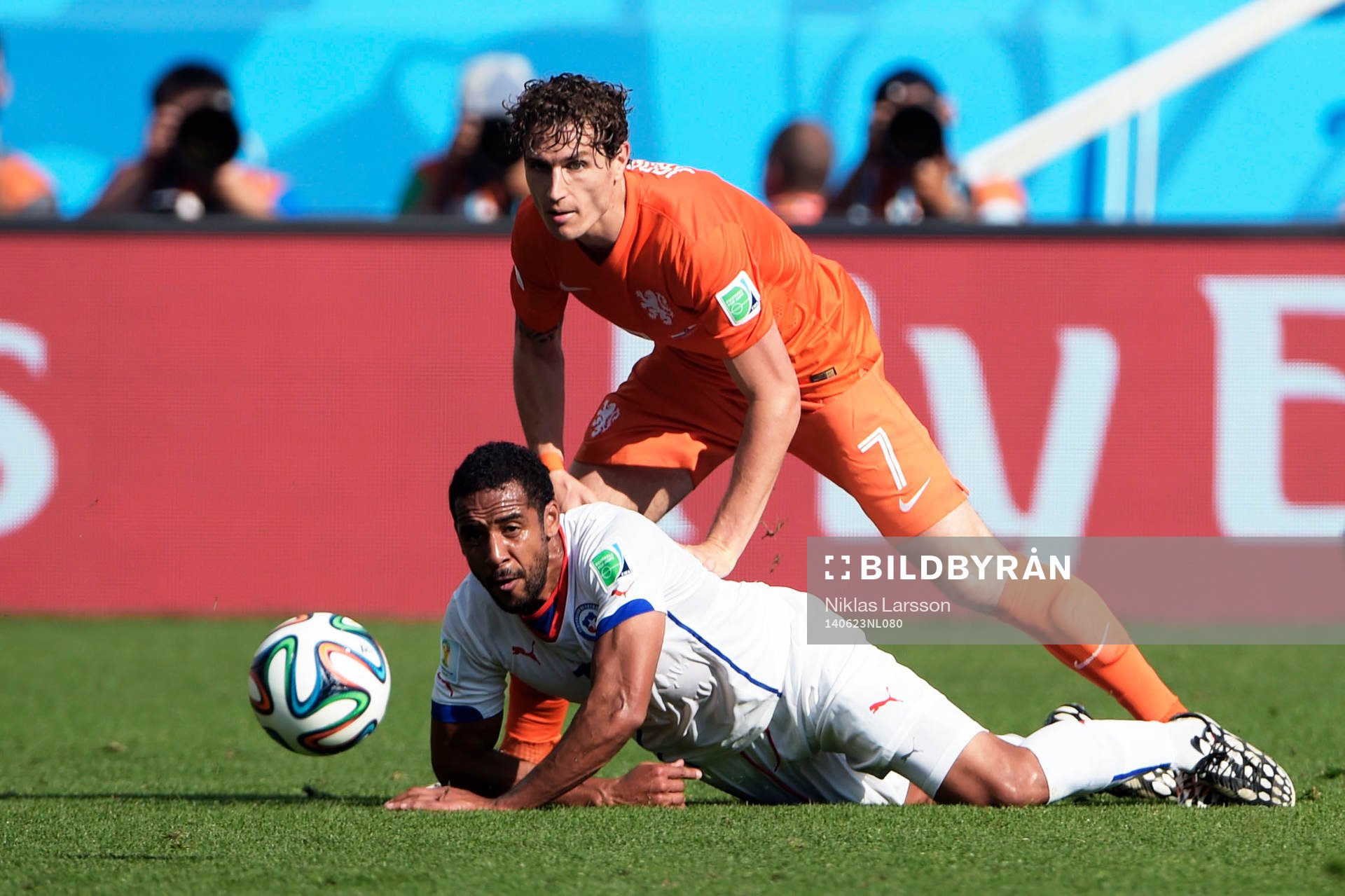 Hollands Daryl Janmaat under fotbollsmatchen mellan Holland och Chile under fotbolls-VM den 23 juni 2014 i Sao Paulo.