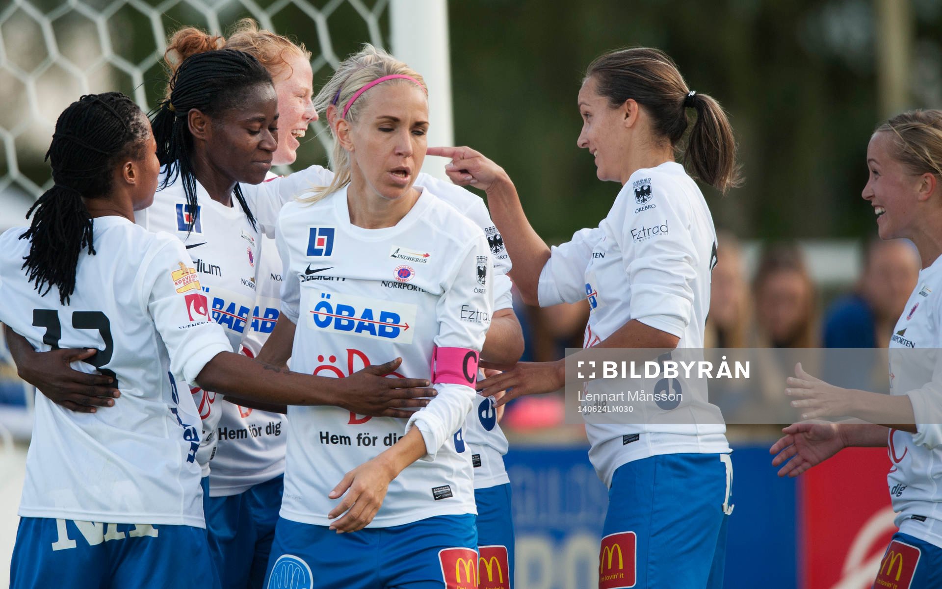 Örebros Sarah Michael har gjort 0-2 i matchen i