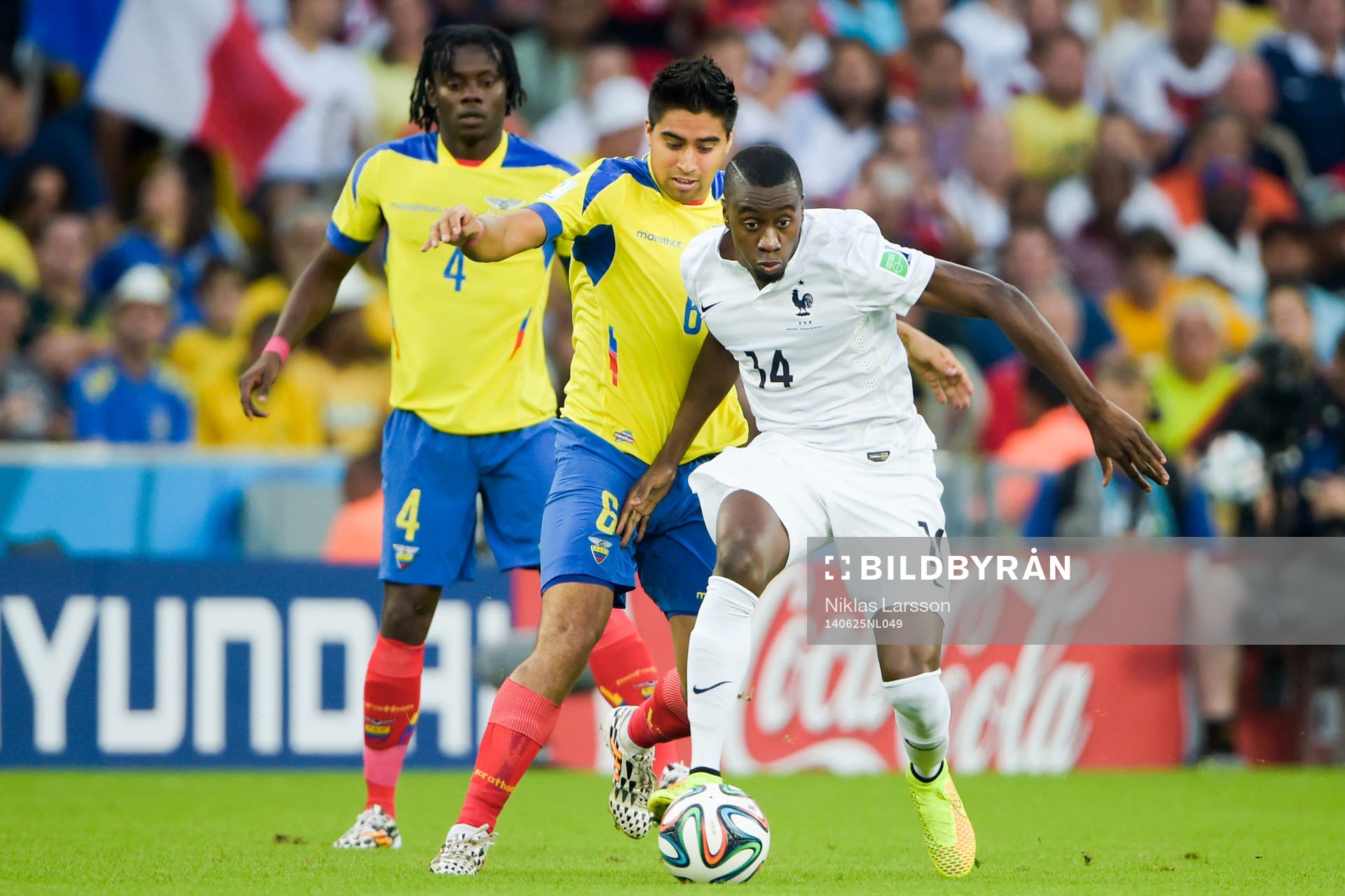 Frankrikes Blaise Matuidi och Ecuadors Cristhian Noboa