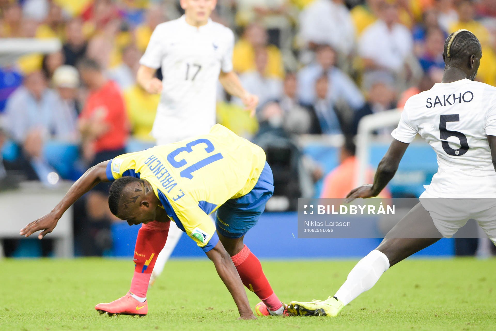 Ecuadors Enner Valencia viker foten
