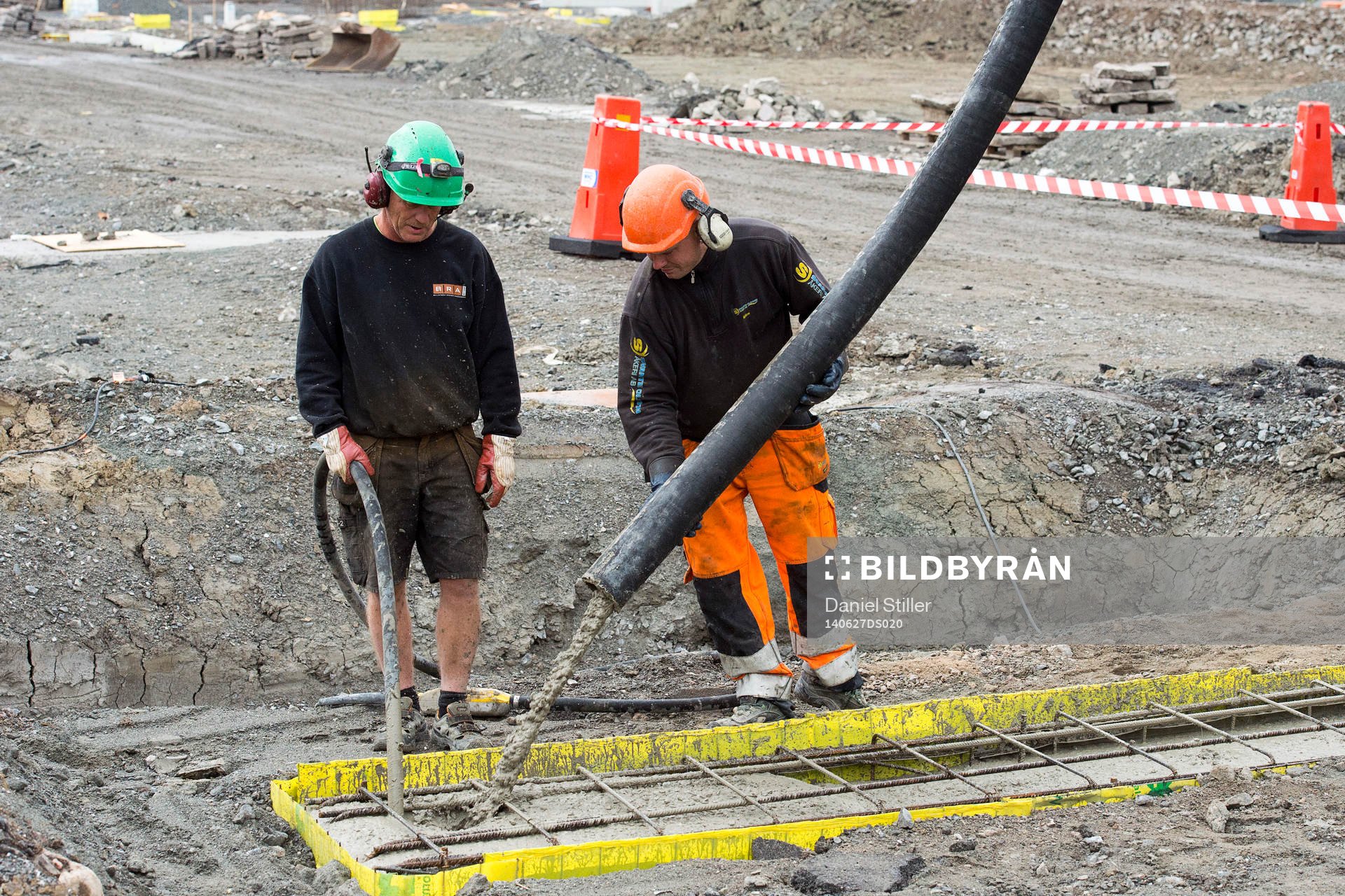 Byggjobbare på platsen Rambergsvallen låg innan och där