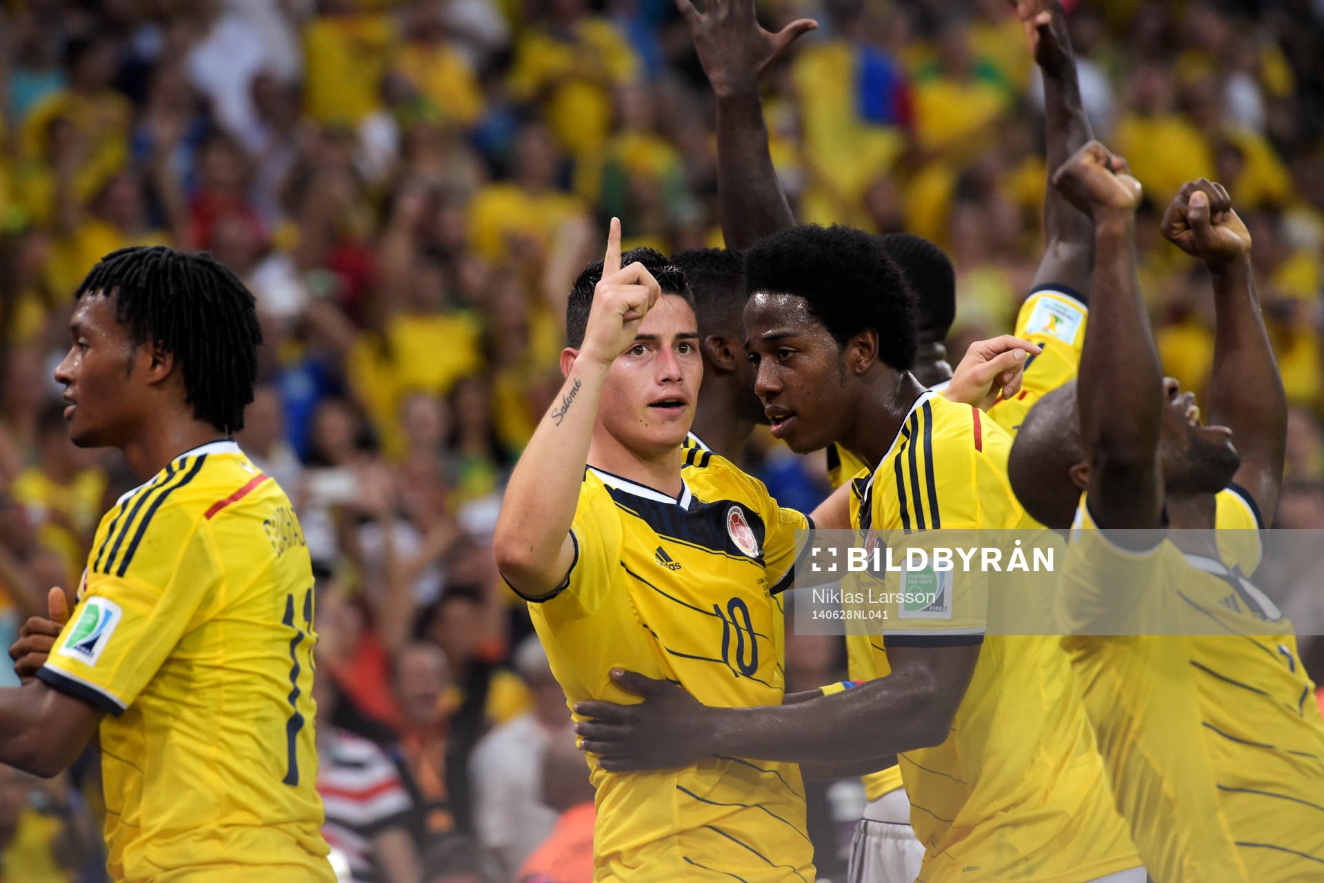 Colombias James Rodriguez jublar