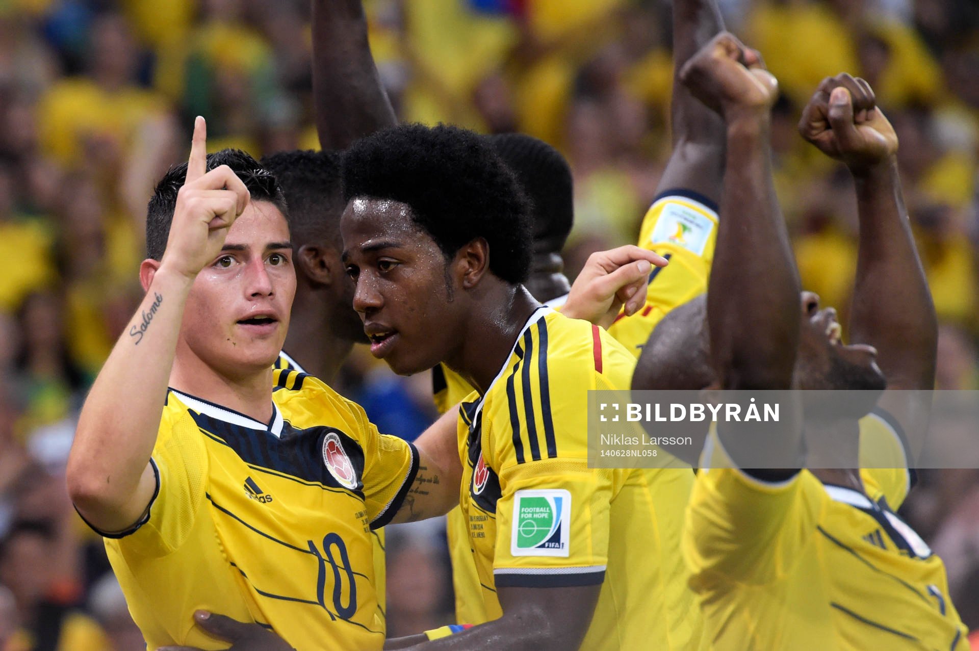 Colombias James Rodriguez jublar