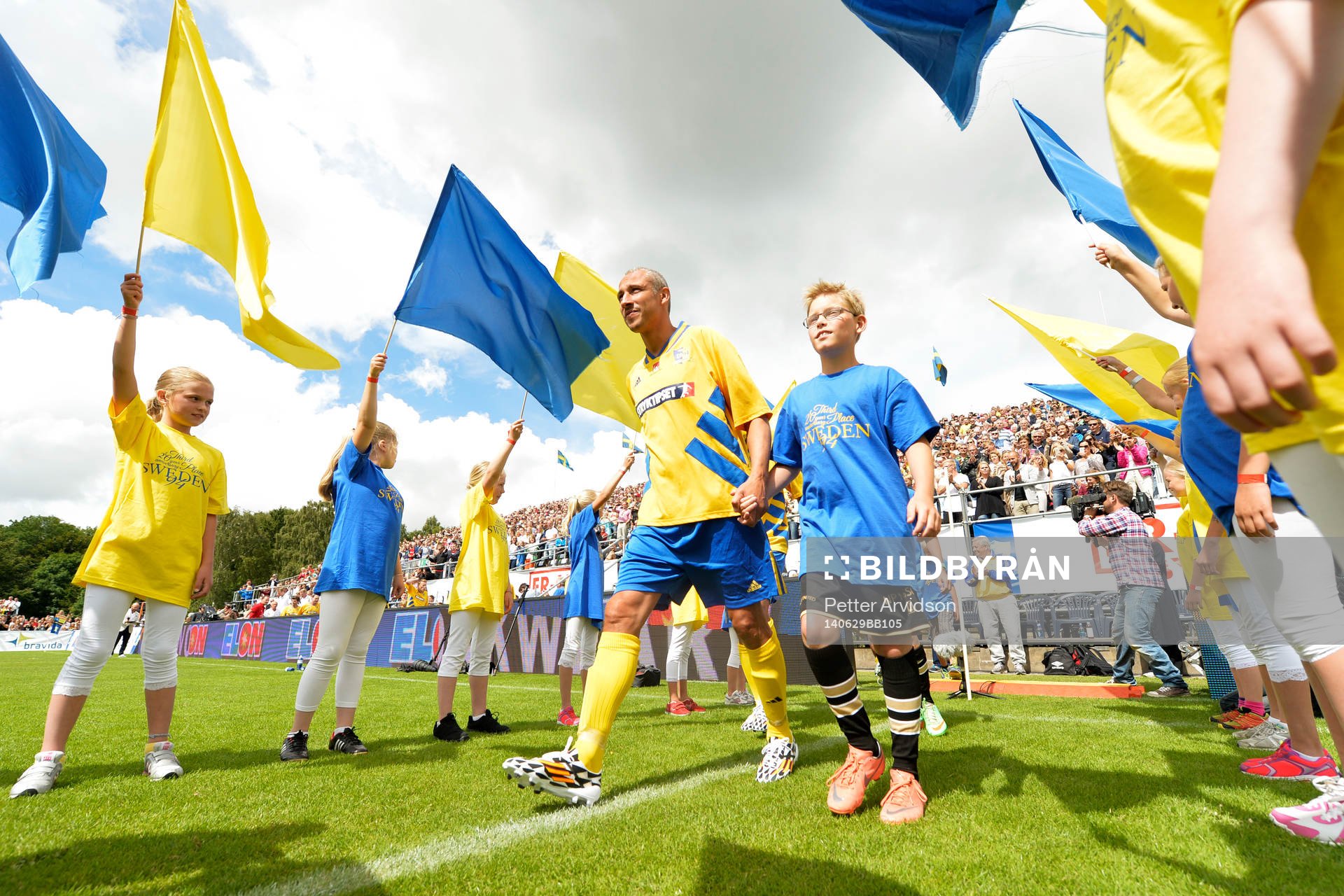 VM-laget 1994s Henrik Larsson gör entré