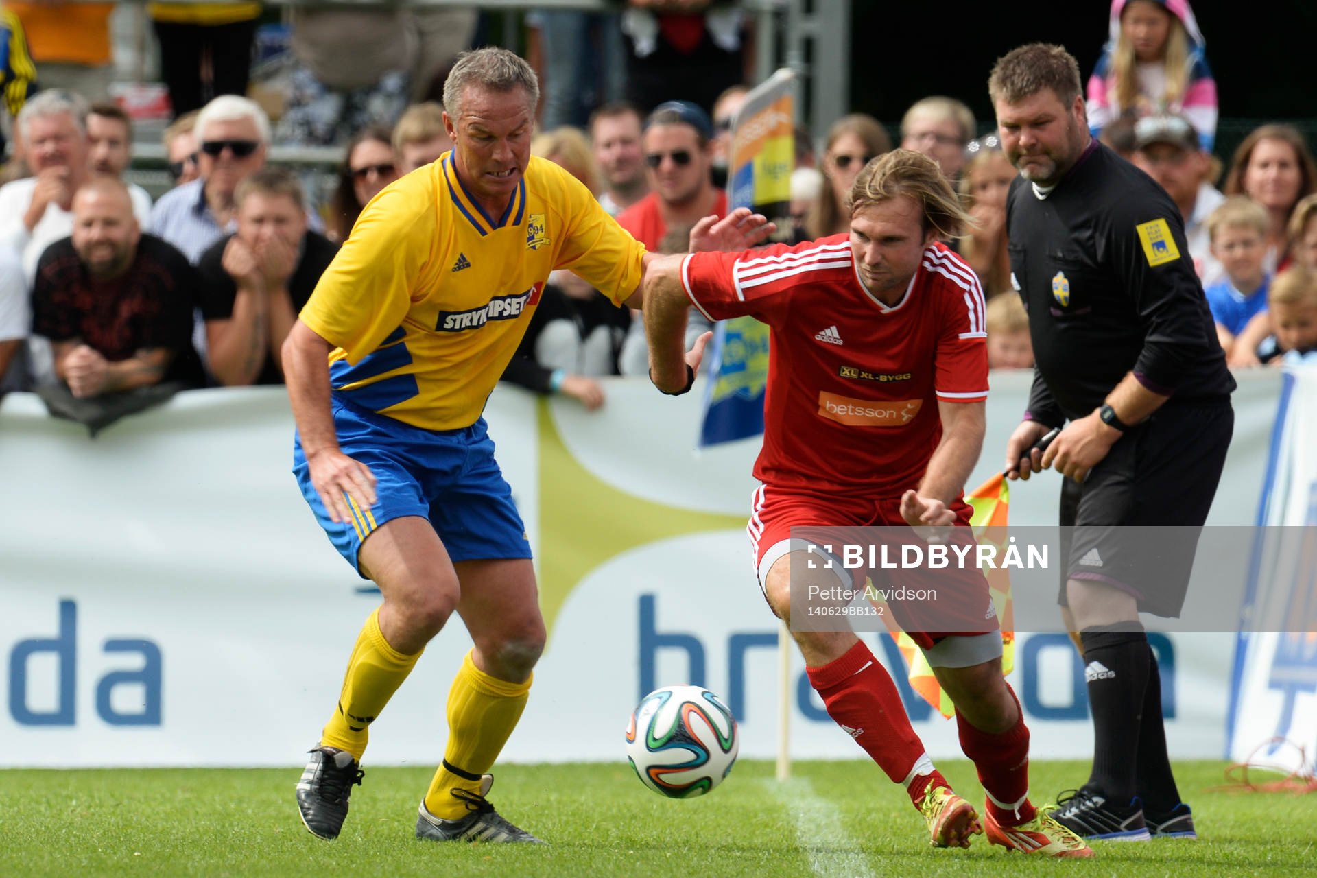 VM-laget 1994s Patrik Andersson och Motståndarlagets Andreas Andersson under 20-års jubileumsmatchen mellan VM-laget 1994 och Motståndarlaget den 29 juni 2014 i Båstad.