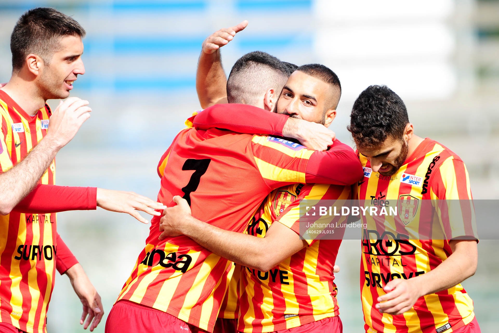 Syrianskas Robert Massi jublar efter 2-0 under fotbollsmatchen i Superettan mellan Syrianska och Degerfors den 29 juni 2014 i Södertälje.