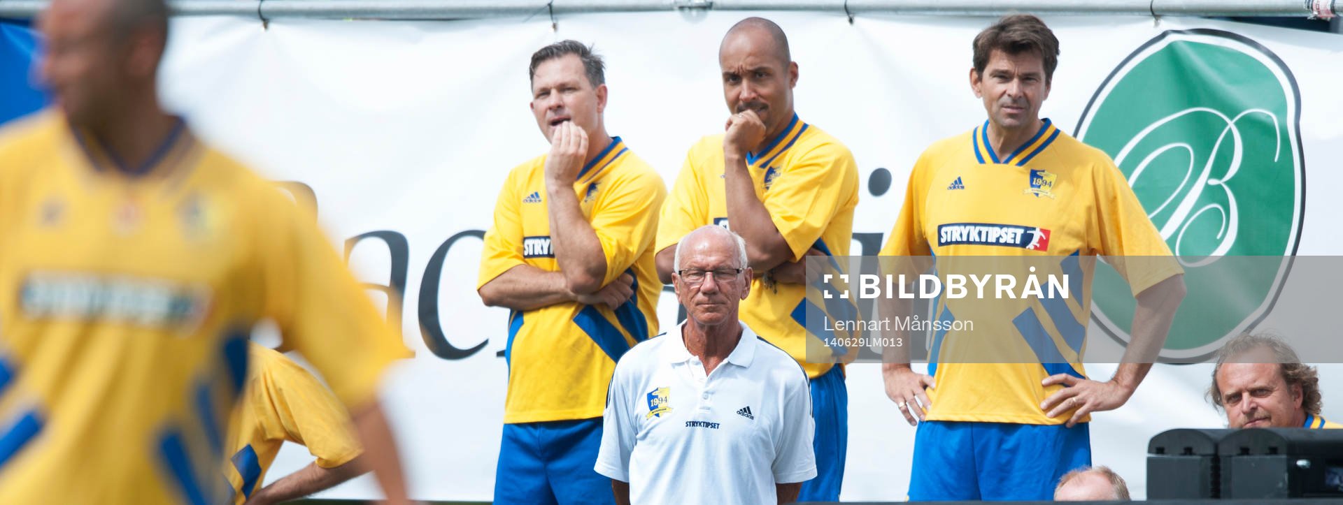 Förbundskapten Tommy Svensson med tre reserver i