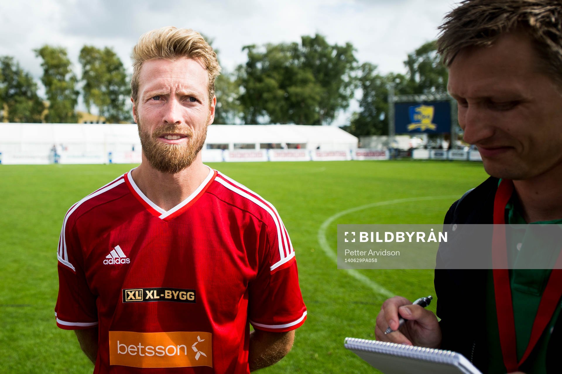 Motståndarlagets Christian Wilhelmsson efter 20-års jubileumsmatchen mellan VM-laget 1994 och Motståndarlaget den 29 juni 2014 i Båstad.