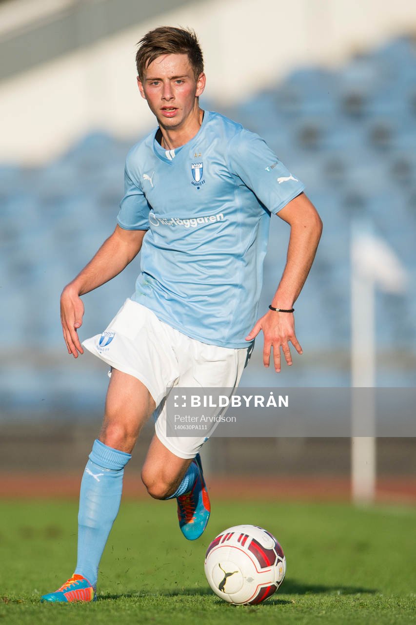 Malmö FFs Petar Petrovic under fotbollsmatchen i Folksam U21 Allsvenskan Södra mellan Malmö FF och IFK Göteborg den 30 juni 2014 i Malmö.