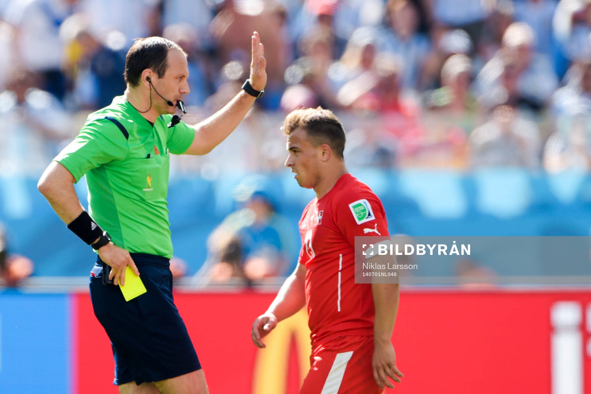 Jonas Eriksson, domare under åttondelsfinalen mellan Argentina och Schweiz under fotbolls-VM den 1 juli 2014 i Sao Paulo. 