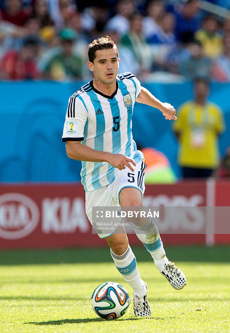 Argentinas Fernando Gago  under åttondelsfinalen mellan Argentina och Schweiz under fotbolls-VM den 1 juli 2014 i Sao Paulo. 